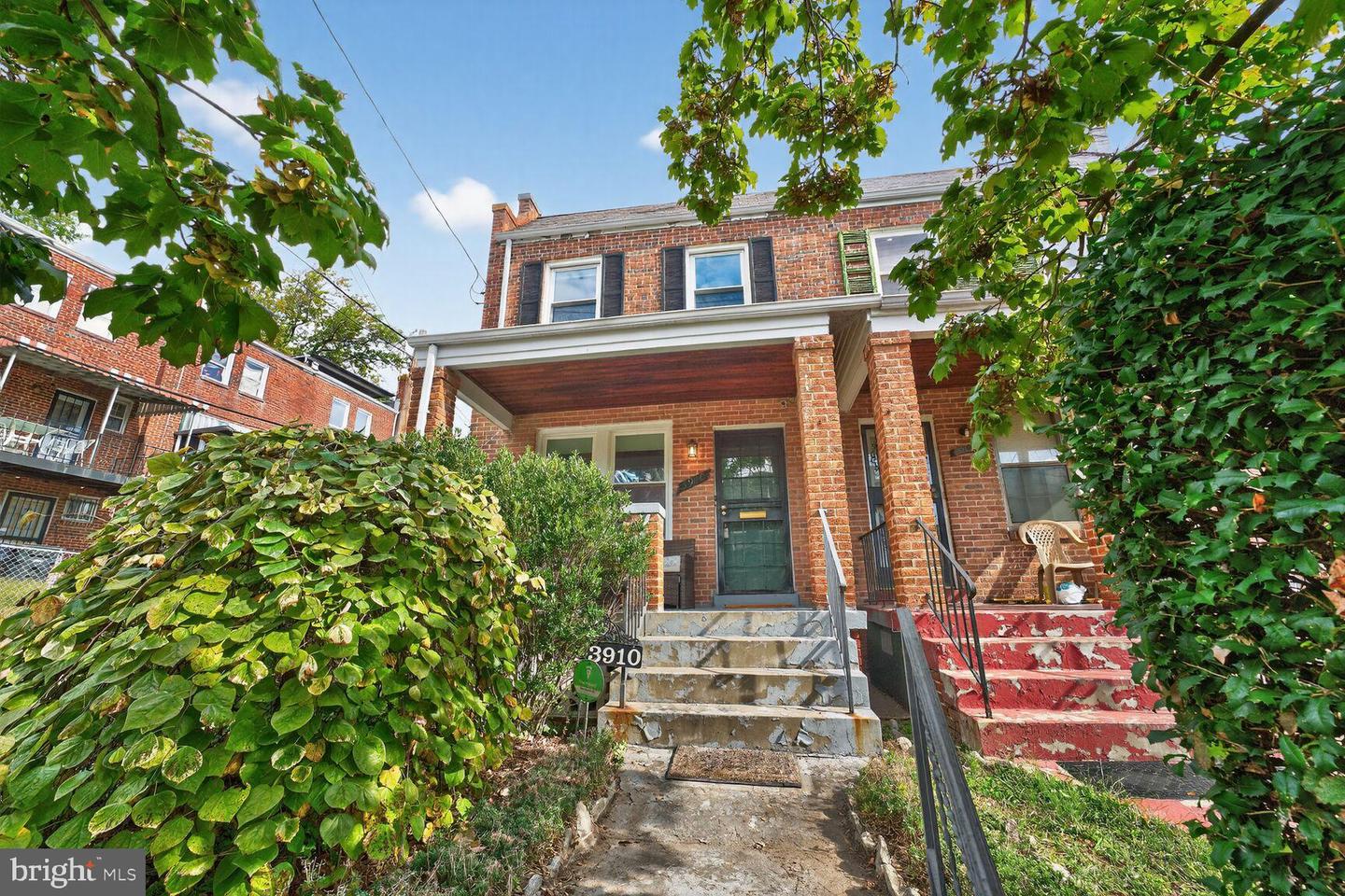 3910 R ST SE, WASHINGTON, District Of Columbia 20020, 3 Bedrooms Bedrooms, 4 Rooms Rooms,1 BathroomBathrooms,Residential,For sale,3910 R ST SE,DCDC2226536 MLS # DCDC2226536