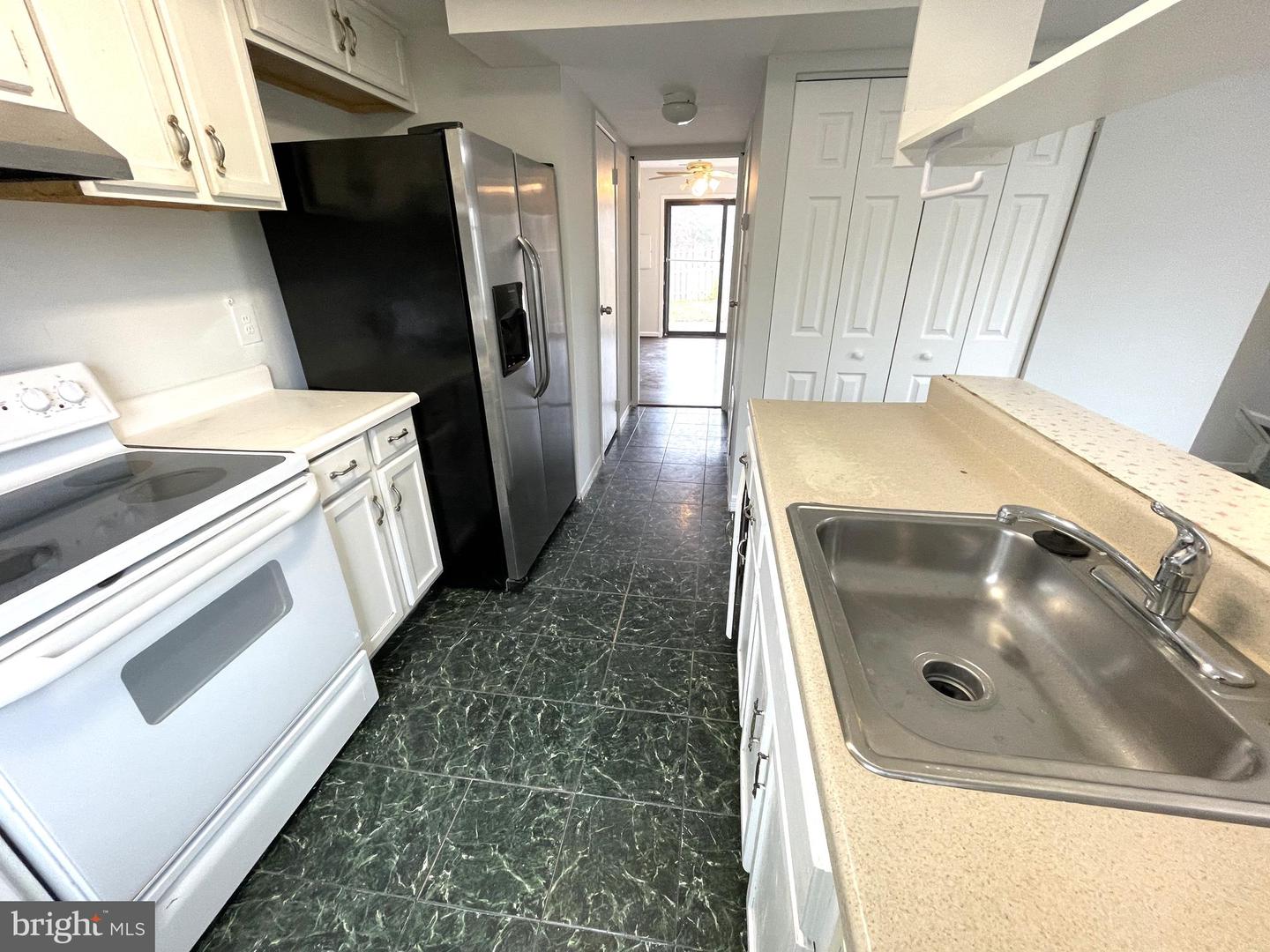 622 CLEARWATER CT, HERNDON, Virginia 20170, 3 Bedrooms Bedrooms, ,2 BathroomsBathrooms,Residential,For sale,622 CLEARWATER CT,VAFX2274372 MLS # VAFX2274372