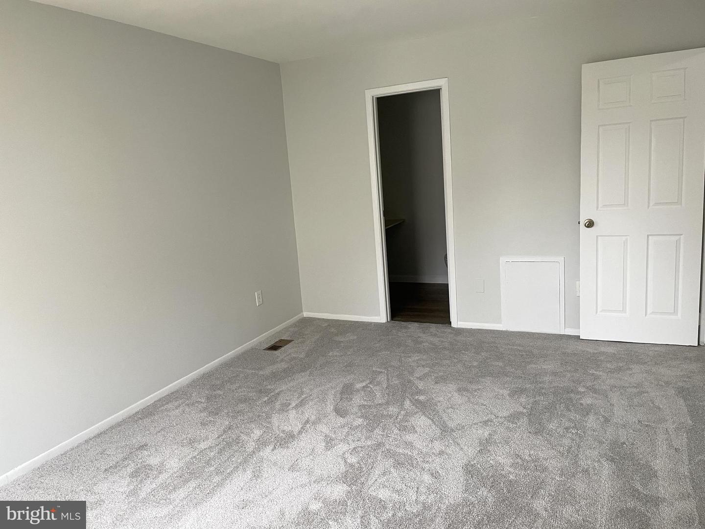 622 CLEARWATER CT, HERNDON, Virginia 20170, 3 Bedrooms Bedrooms, ,2 BathroomsBathrooms,Residential,For sale,622 CLEARWATER CT,VAFX2274372 MLS # VAFX2274372