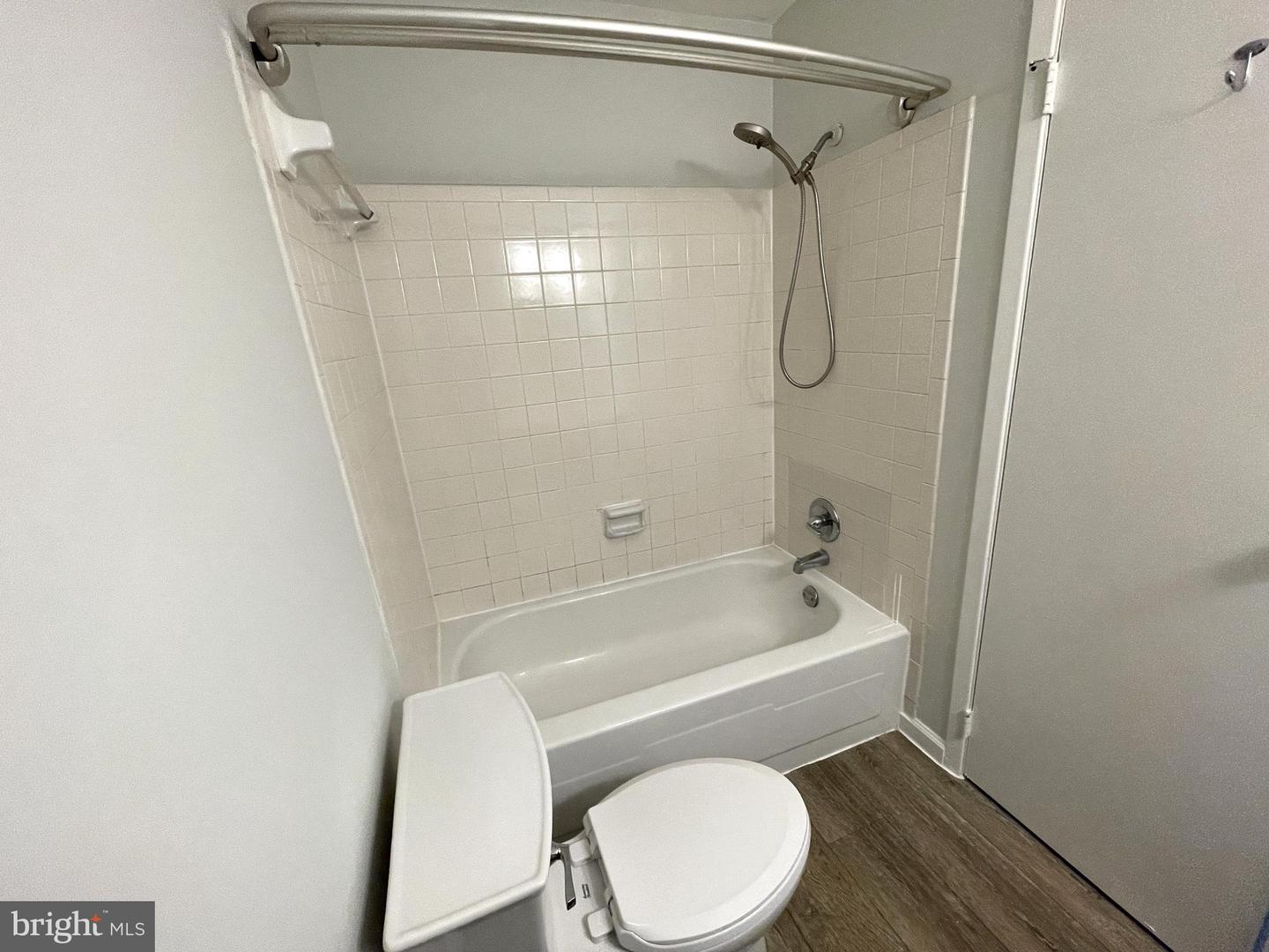 622 CLEARWATER CT, HERNDON, Virginia 20170, 3 Bedrooms Bedrooms, ,2 BathroomsBathrooms,Residential,For sale,622 CLEARWATER CT,VAFX2274372 MLS # VAFX2274372