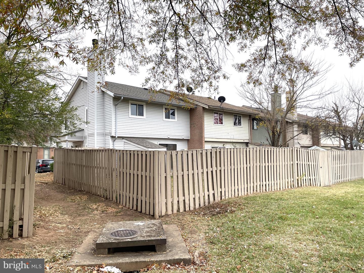 622 CLEARWATER CT, HERNDON, Virginia 20170, 3 Bedrooms Bedrooms, ,2 BathroomsBathrooms,Residential,For sale,622 CLEARWATER CT,VAFX2274372 MLS # VAFX2274372