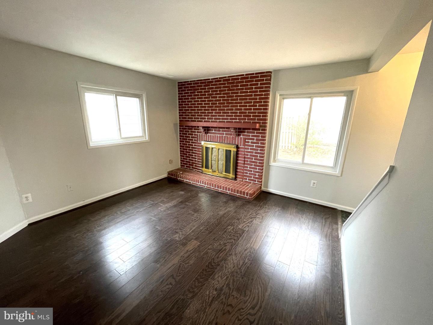 622 CLEARWATER CT, HERNDON, Virginia 20170, 3 Bedrooms Bedrooms, ,2 BathroomsBathrooms,Residential,For sale,622 CLEARWATER CT,VAFX2274372 MLS # VAFX2274372