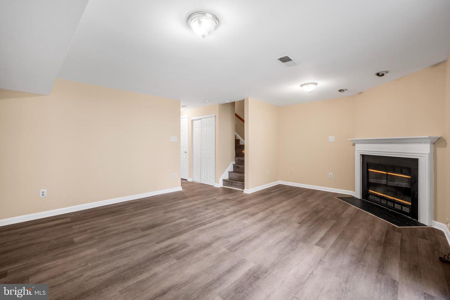 22078 MANNING SQ, STERLING, Virginia 20166, 4 Bedrooms Bedrooms, ,3 BathroomsBathrooms,Residential,For sale,22078 MANNING SQ,VALO2109628 MLS # VALO2109628