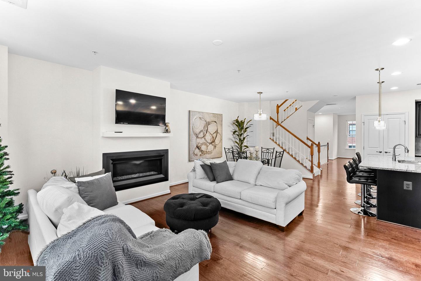 459 KORNBLAU TER SE, LEESBURG, Virginia 20175, 3 Bedrooms Bedrooms, ,2 BathroomsBathrooms,Residential,For sale,459 KORNBLAU TER SE,VALO2109758 MLS # VALO2109758