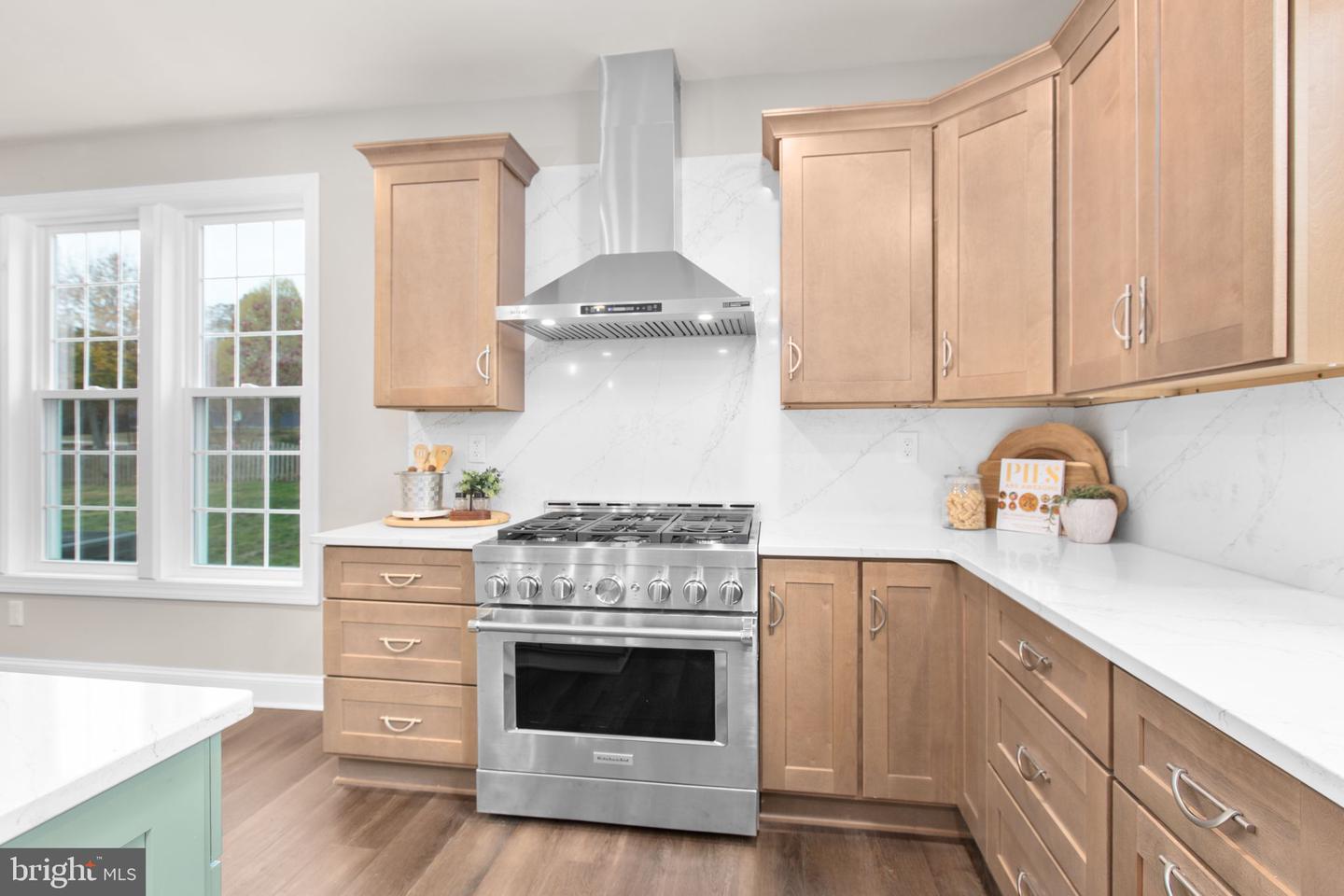 913 SYLVANIA AVE, FREDERICKSBURG, Virginia 22401, 5 Bedrooms Bedrooms, ,4 BathroomsBathrooms,Residential,For sale,913 SYLVANIA AVE,VAFB2009198 MLS # VAFB2009198