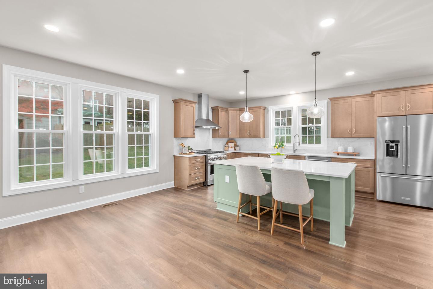 913 SYLVANIA AVE, FREDERICKSBURG, Virginia 22401, 5 Bedrooms Bedrooms, ,4 BathroomsBathrooms,Residential,For sale,913 SYLVANIA AVE,VAFB2009198 MLS # VAFB2009198