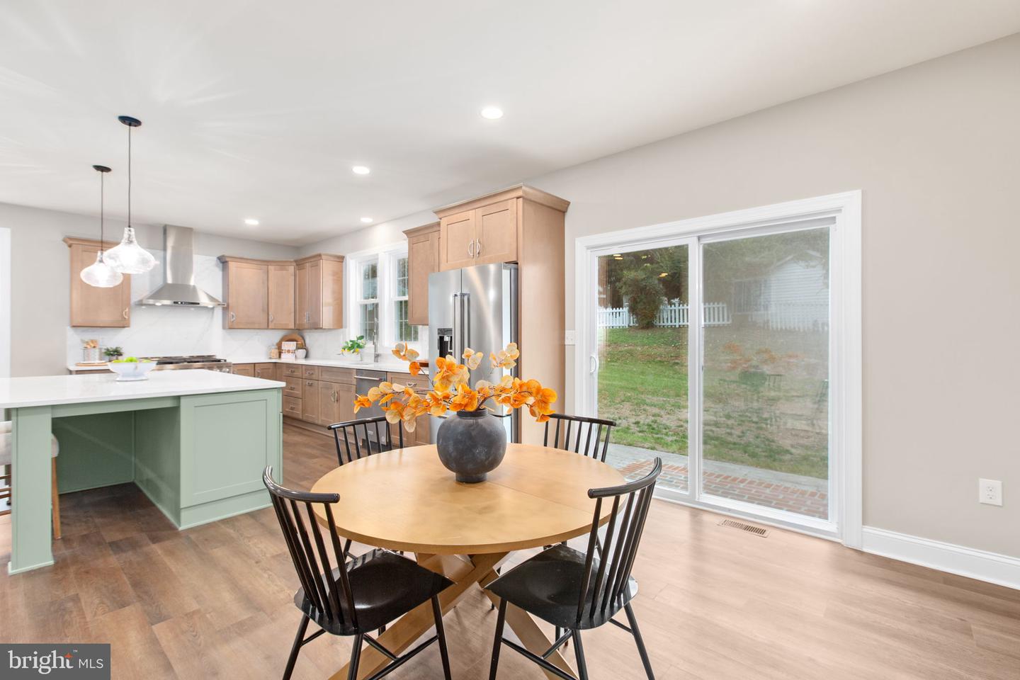 913 SYLVANIA AVE, FREDERICKSBURG, Virginia 22401, 5 Bedrooms Bedrooms, ,4 BathroomsBathrooms,Residential,For sale,913 SYLVANIA AVE,VAFB2009198 MLS # VAFB2009198