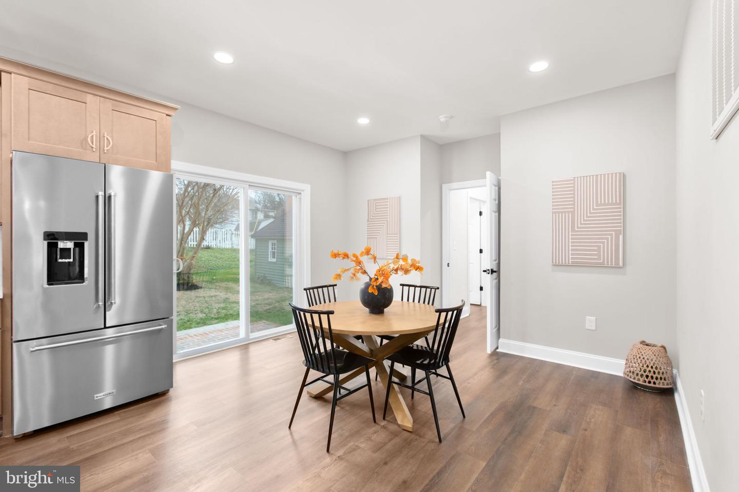 913 SYLVANIA AVE, FREDERICKSBURG, Virginia 22401, 5 Bedrooms Bedrooms, ,4 BathroomsBathrooms,Residential,For sale,913 SYLVANIA AVE,VAFB2009198 MLS # VAFB2009198