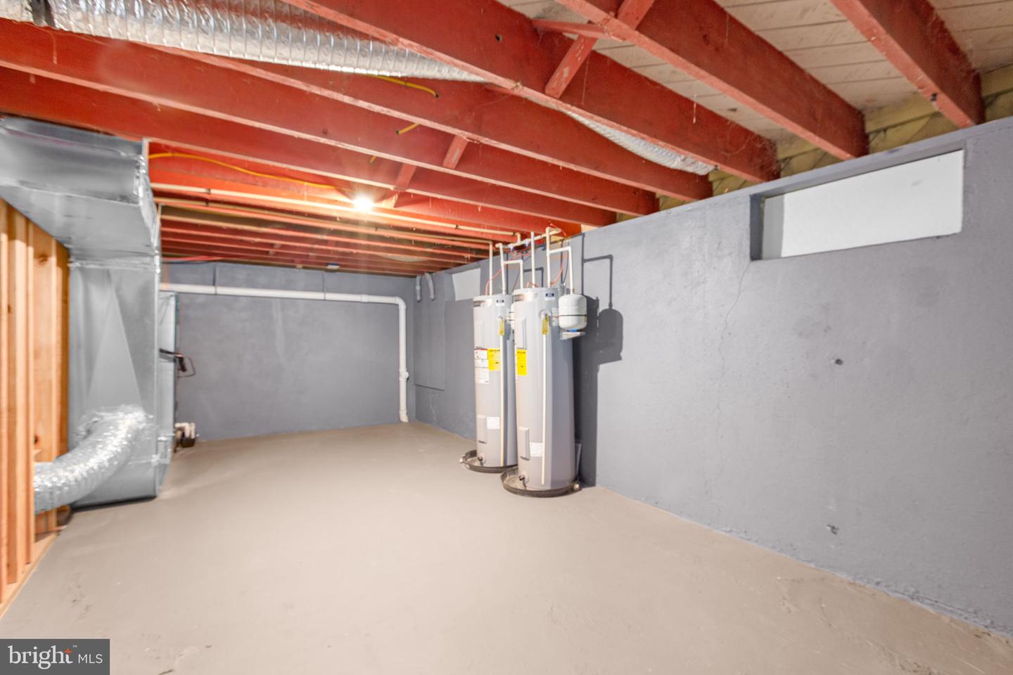 913 SYLVANIA AVE, FREDERICKSBURG, Virginia 22401, 5 Bedrooms Bedrooms, ,4 BathroomsBathrooms,Residential,For sale,913 SYLVANIA AVE,VAFB2009198 MLS # VAFB2009198