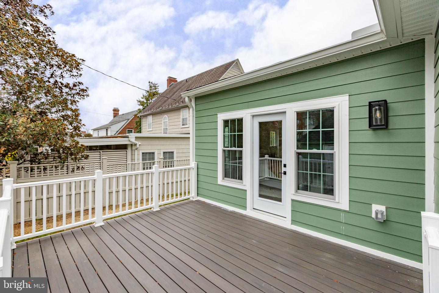 913 SYLVANIA AVE, FREDERICKSBURG, Virginia 22401, 5 Bedrooms Bedrooms, ,4 BathroomsBathrooms,Residential,For sale,913 SYLVANIA AVE,VAFB2009198 MLS # VAFB2009198