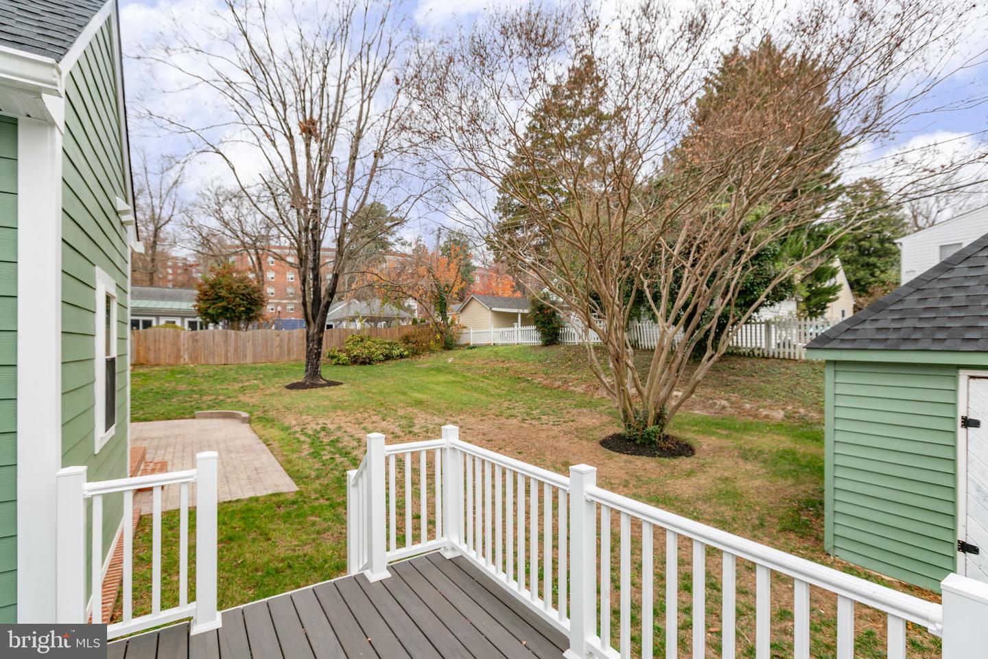 913 SYLVANIA AVE, FREDERICKSBURG, Virginia 22401, 5 Bedrooms Bedrooms, ,4 BathroomsBathrooms,Residential,For sale,913 SYLVANIA AVE,VAFB2009198 MLS # VAFB2009198