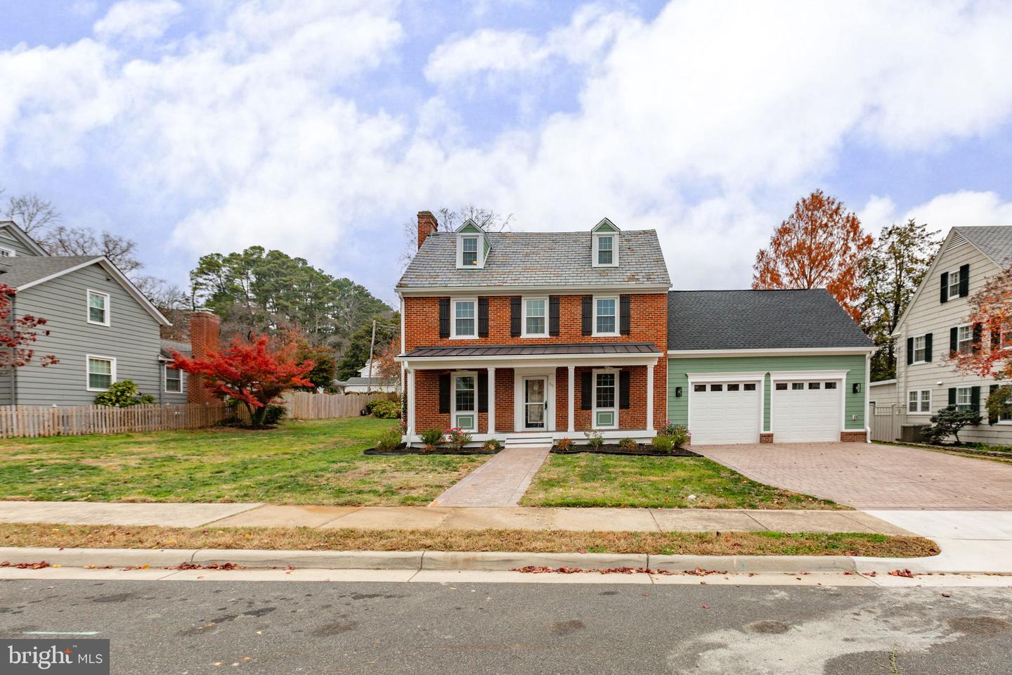 913 SYLVANIA AVE, FREDERICKSBURG, Virginia 22401, 5 Bedrooms Bedrooms, ,4 BathroomsBathrooms,Residential,For sale,913 SYLVANIA AVE,VAFB2009198 MLS # VAFB2009198