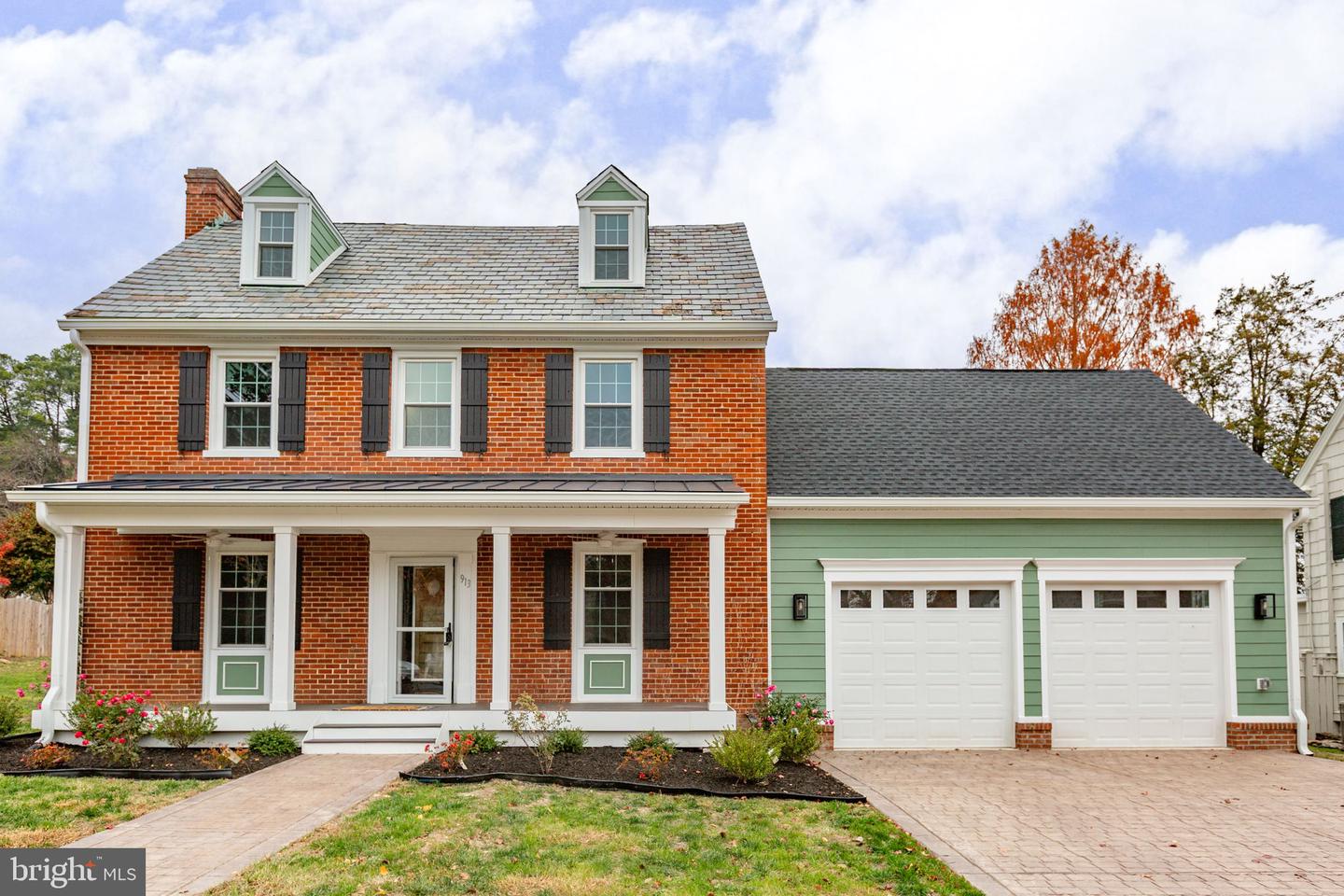 913 SYLVANIA AVE, FREDERICKSBURG, Virginia 22401, 5 Bedrooms Bedrooms, ,4 BathroomsBathrooms,Residential,For sale,913 SYLVANIA AVE,VAFB2009198 MLS # VAFB2009198