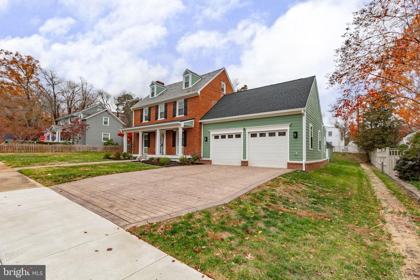 913 SYLVANIA AVE, FREDERICKSBURG, Virginia 22401, 5 Bedrooms Bedrooms, ,4 BathroomsBathrooms,Residential,For sale,913 SYLVANIA AVE,VAFB2009198 MLS # VAFB2009198