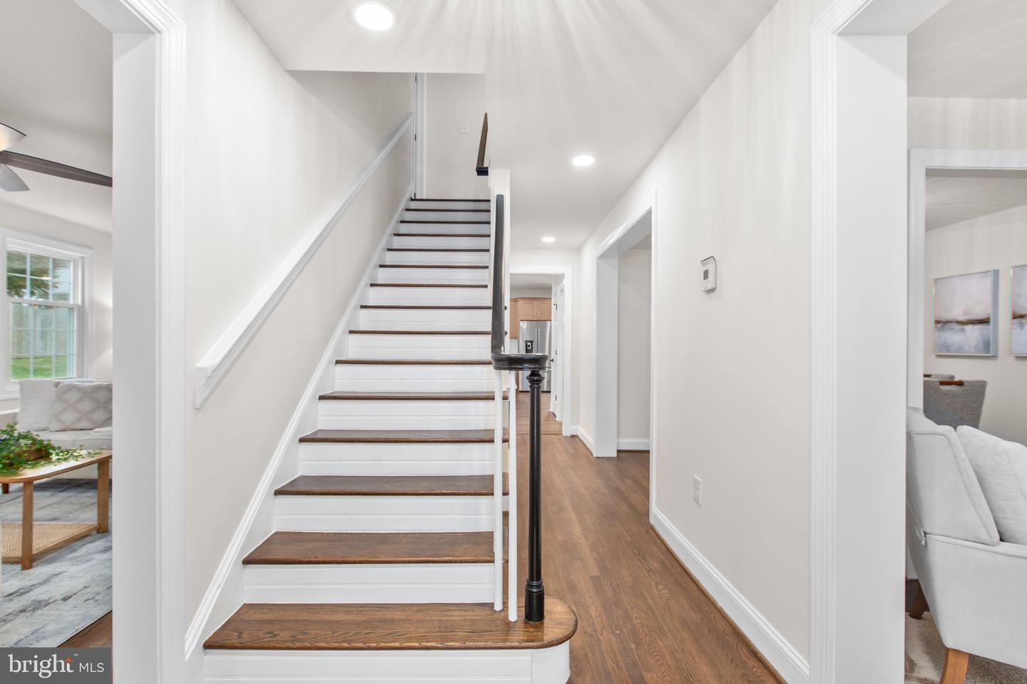 913 SYLVANIA AVE, FREDERICKSBURG, Virginia 22401, 5 Bedrooms Bedrooms, ,4 BathroomsBathrooms,Residential,For sale,913 SYLVANIA AVE,VAFB2009198 MLS # VAFB2009198