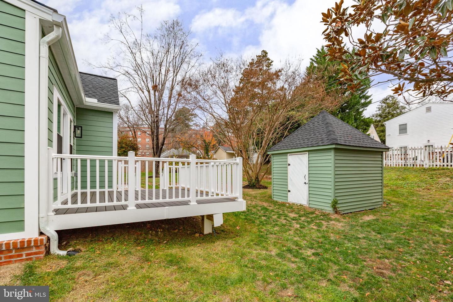 913 SYLVANIA AVE, FREDERICKSBURG, Virginia 22401, 5 Bedrooms Bedrooms, ,4 BathroomsBathrooms,Residential,For sale,913 SYLVANIA AVE,VAFB2009198 MLS # VAFB2009198