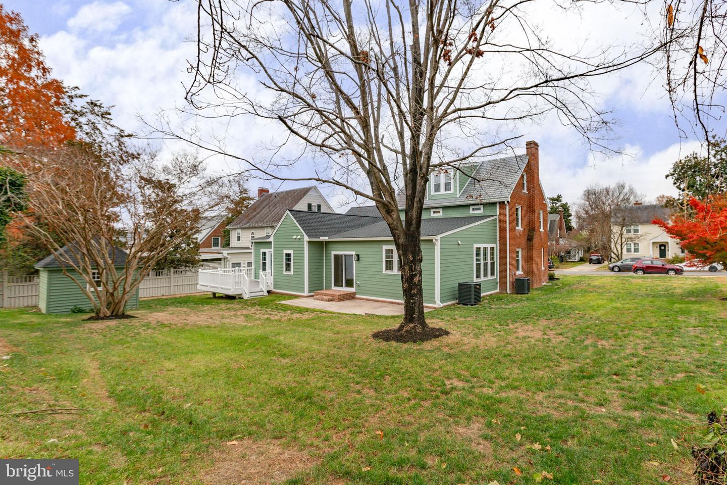 913 SYLVANIA AVE, FREDERICKSBURG, Virginia 22401, 5 Bedrooms Bedrooms, ,4 BathroomsBathrooms,Residential,For sale,913 SYLVANIA AVE,VAFB2009198 MLS # VAFB2009198