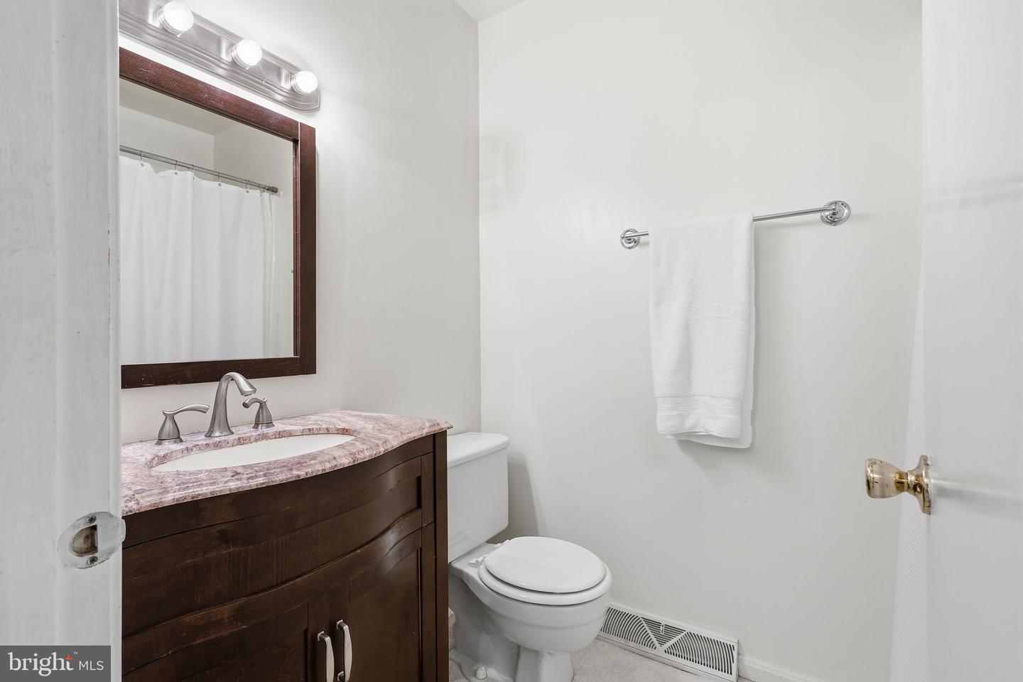 8565 PELLAM CT, MARSHALL, Virginia 20115, 3 Bedrooms Bedrooms, ,1 BathroomBathrooms,Residential,For sale,8565 PELLAM CT,VAFQ2019550 MLS # VAFQ2019550