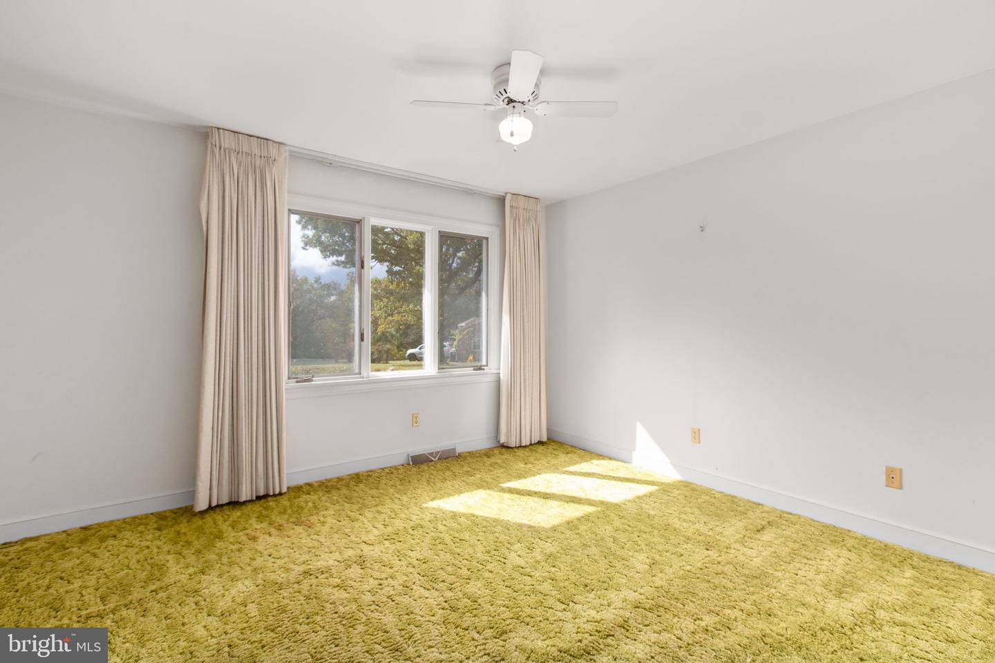 31 LITTLE CREEK LN, FREDERICKSBURG, Virginia 22405, 3 Bedrooms Bedrooms, ,3 BathroomsBathrooms,Residential,For sale,31 LITTLE CREEK LN,VAST2043966 MLS # VAST2043966