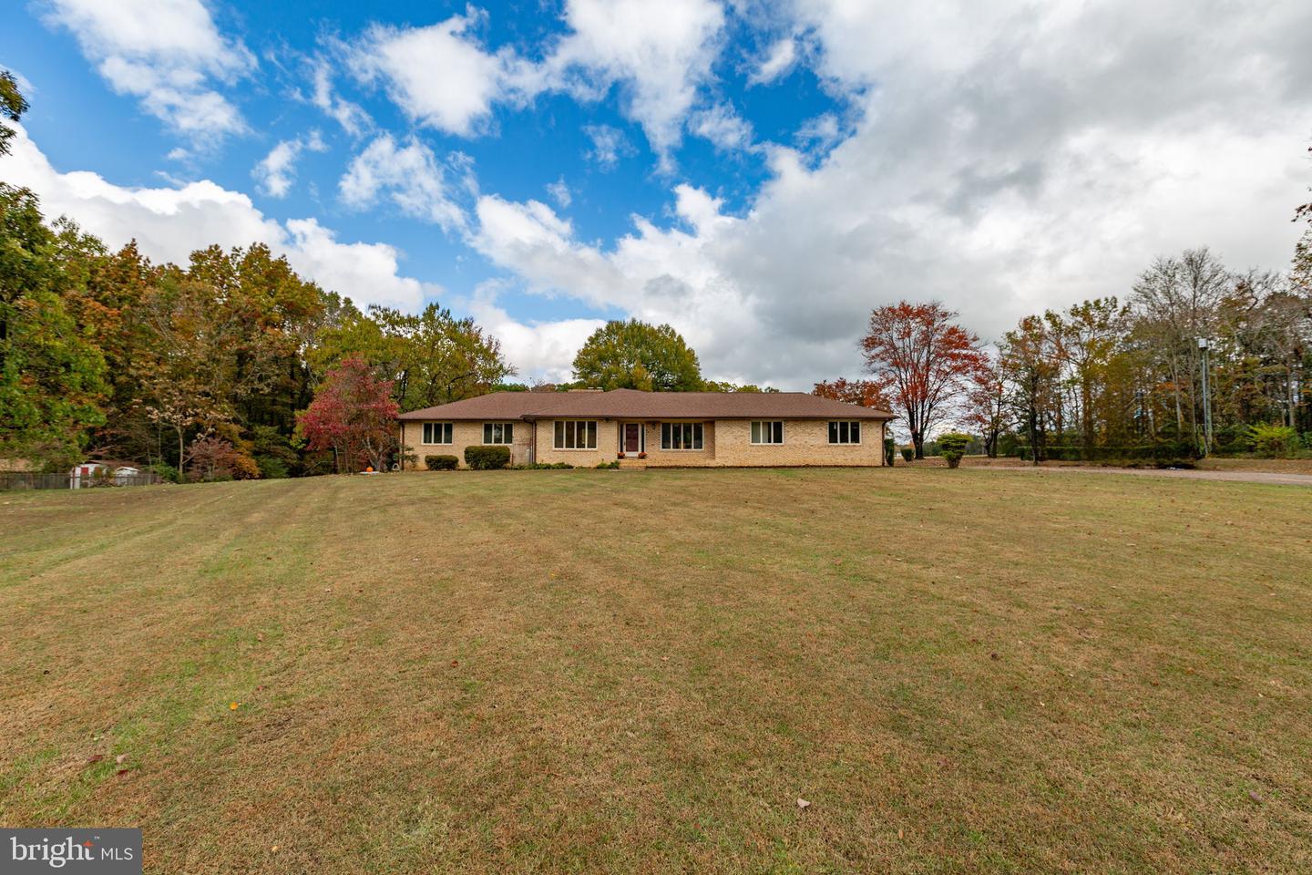 31 LITTLE CREEK LN, FREDERICKSBURG, Virginia 22405, 3 Bedrooms Bedrooms, ,3 BathroomsBathrooms,Residential,For sale,31 LITTLE CREEK LN,VAST2043966 MLS # VAST2043966