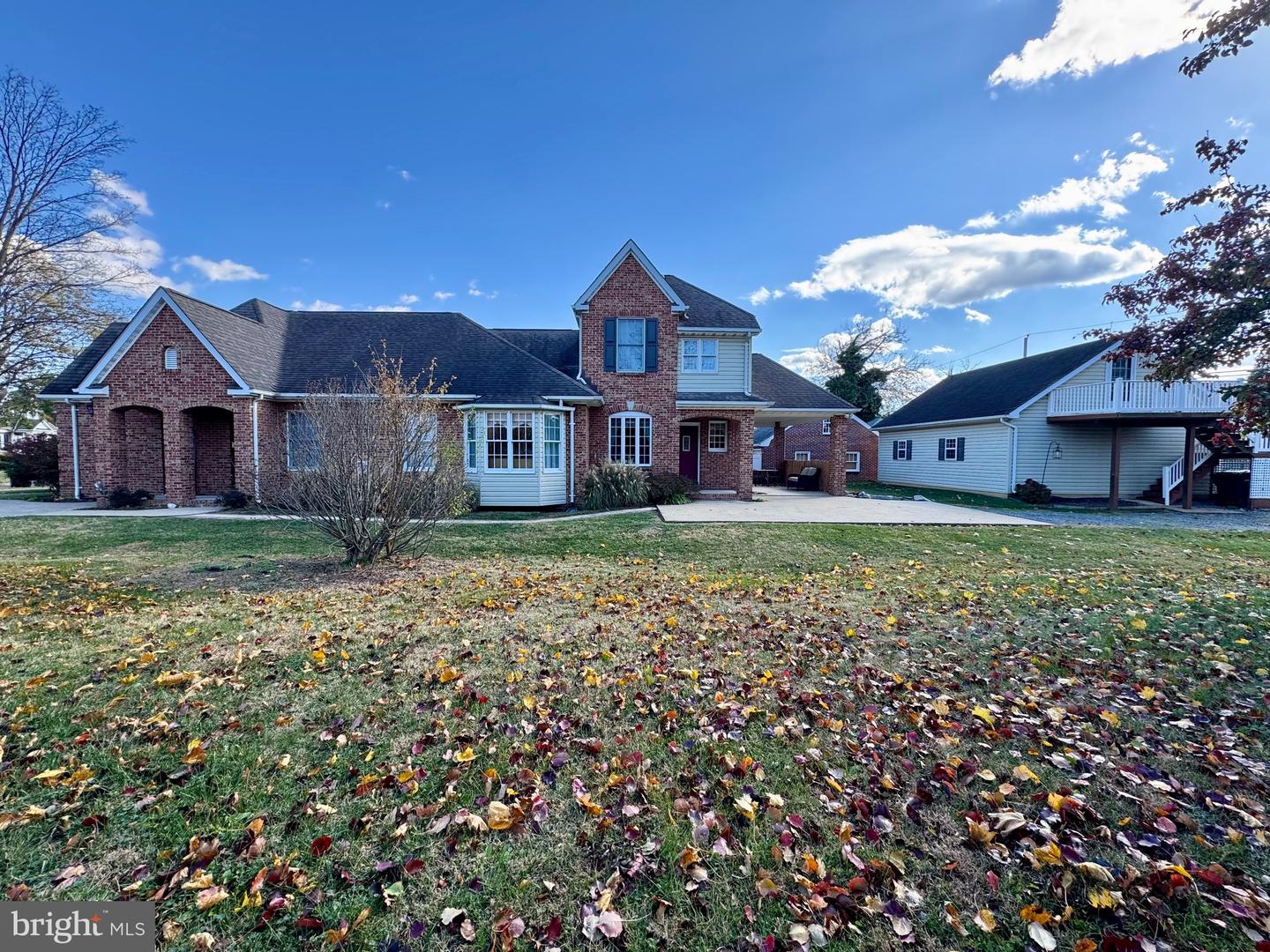 687 WOODLAND AVE, WINCHESTER, Virginia 22601, 3 Bedrooms Bedrooms, ,4 BathroomsBathrooms,Residential,For sale,687 WOODLAND AVE,VAWI2009394 MLS # VAWI2009394