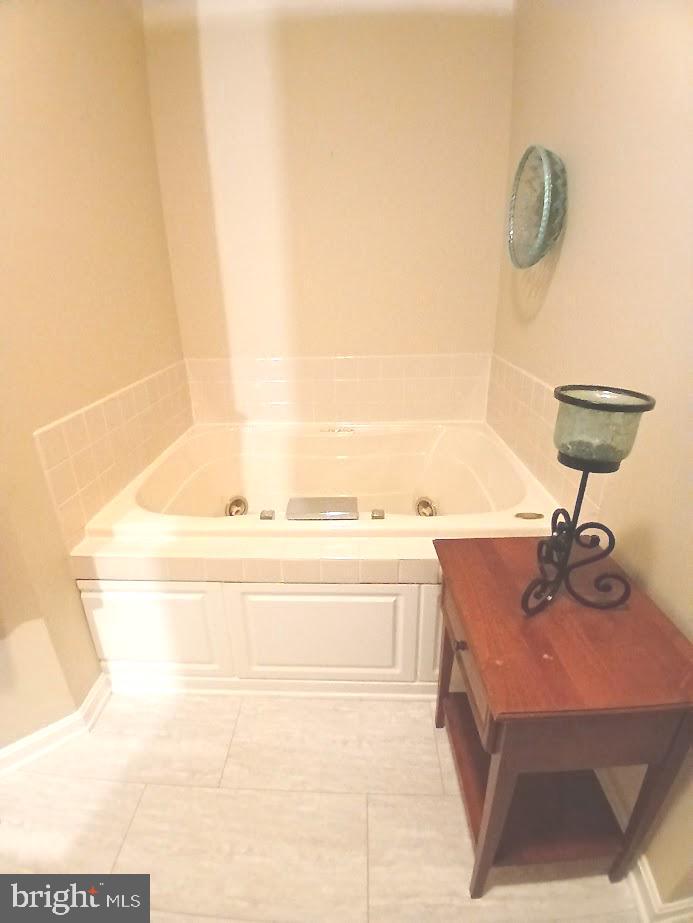 687 WOODLAND AVE, WINCHESTER, Virginia 22601, 3 Bedrooms Bedrooms, ,4 BathroomsBathrooms,Residential,For sale,687 WOODLAND AVE,VAWI2009394 MLS # VAWI2009394