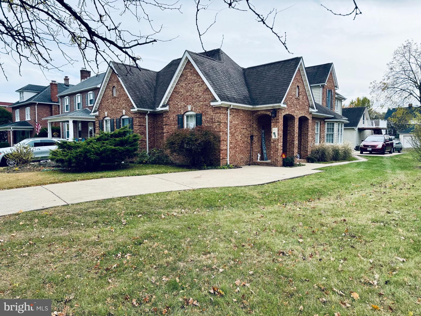 687 WOODLAND AVE, WINCHESTER, Virginia 22601, 3 Bedrooms Bedrooms, ,4 BathroomsBathrooms,Residential,For sale,687 WOODLAND AVE,VAWI2009394 MLS # VAWI2009394