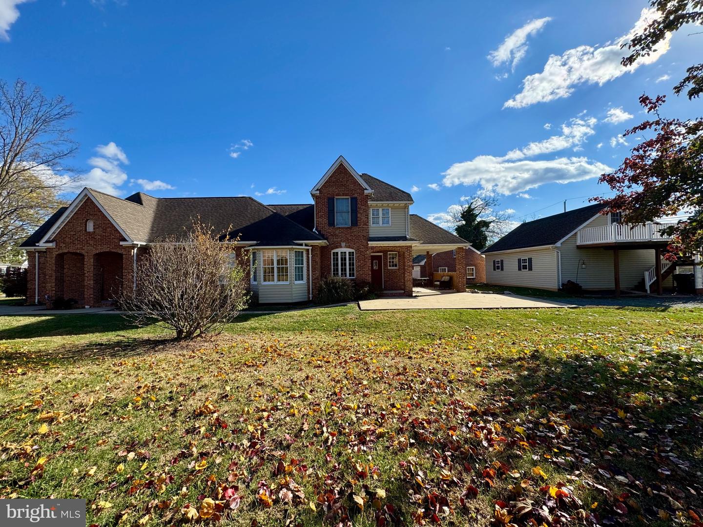 687 WOODLAND AVE, WINCHESTER, Virginia 22601, 3 Bedrooms Bedrooms, ,4 BathroomsBathrooms,Residential,For sale,687 WOODLAND AVE,VAWI2009394 MLS # VAWI2009394