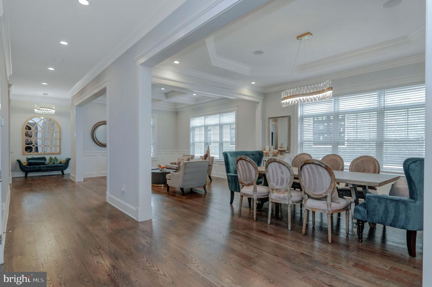 10708 WARWICK AVE, FAIRFAX, Virginia 22030, 6 Bedrooms Bedrooms, ,5 BathroomsBathrooms,Residential,For sale,10708 WARWICK AVE,VAFC2007300 MLS # VAFC2007300 10708 WARWICK AVE, FAIRFAX, Virginia 22030, 6 Bedrooms Bedrooms, ,5 BathroomsBathrooms,Residential,For sale,10708 WARWICK AVE,VAFC2007300 MLS # VAFC2007300