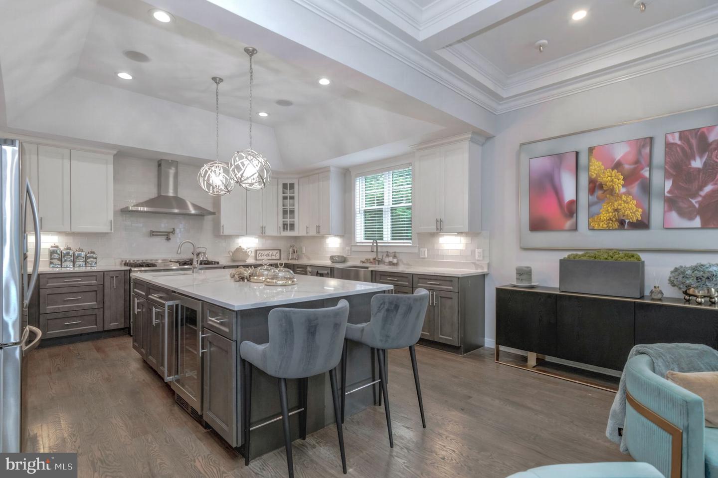 10708 WARWICK AVE, FAIRFAX, Virginia 22030, 6 Bedrooms Bedrooms, ,5 BathroomsBathrooms,Residential,For sale,10708 WARWICK AVE,VAFC2007300 MLS # VAFC2007300 10708 WARWICK AVE, FAIRFAX, Virginia 22030, 6 Bedrooms Bedrooms, ,5 BathroomsBathrooms,Residential,For sale,10708 WARWICK AVE,VAFC2007300 MLS # VAFC2007300