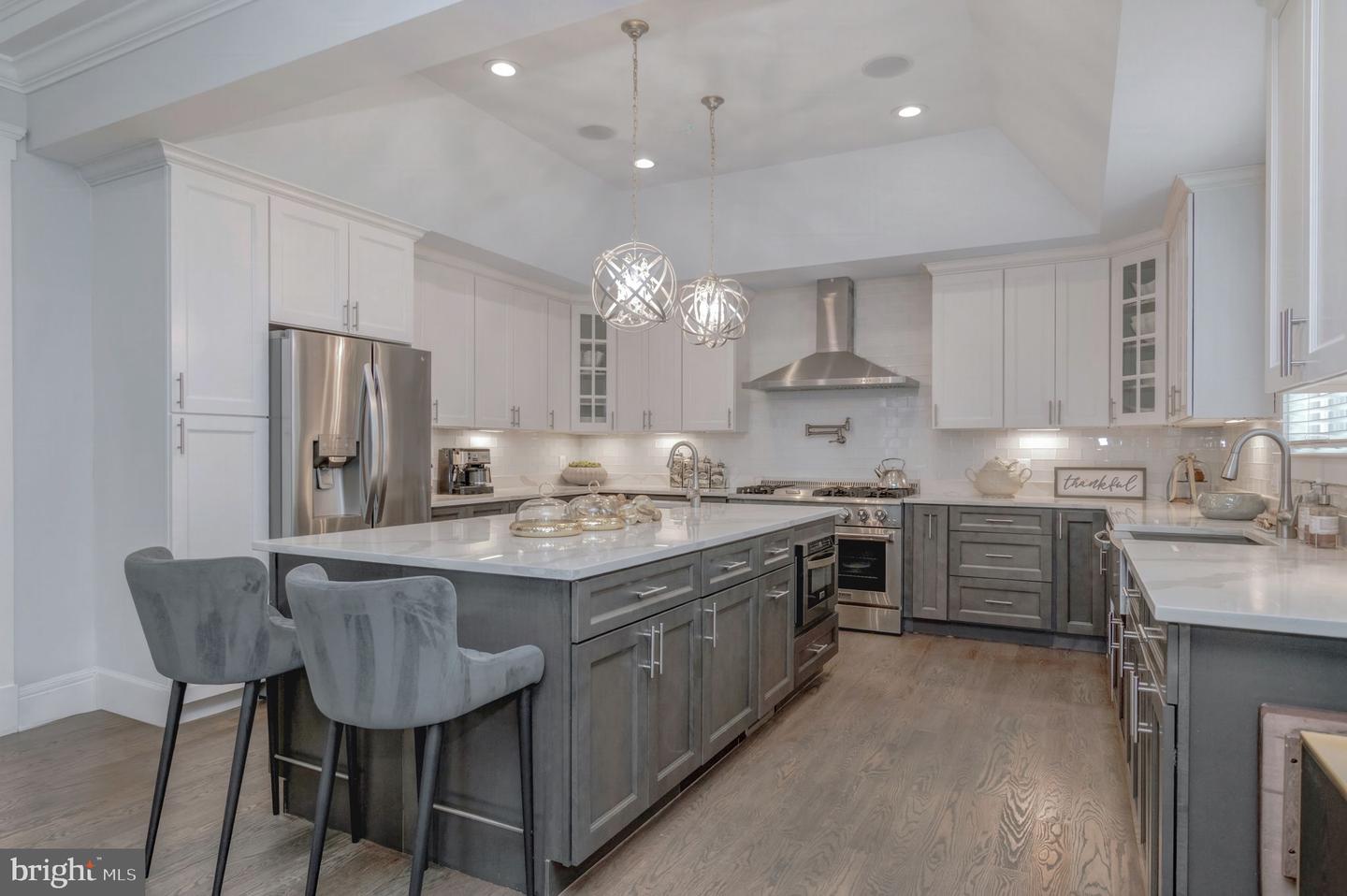 10708 WARWICK AVE, FAIRFAX, Virginia 22030, 6 Bedrooms Bedrooms, ,5 BathroomsBathrooms,Residential,For sale,10708 WARWICK AVE,VAFC2007300 MLS # VAFC2007300 10708 WARWICK AVE, FAIRFAX, Virginia 22030, 6 Bedrooms Bedrooms, ,5 BathroomsBathrooms,Residential,For sale,10708 WARWICK AVE,VAFC2007300 MLS # VAFC2007300