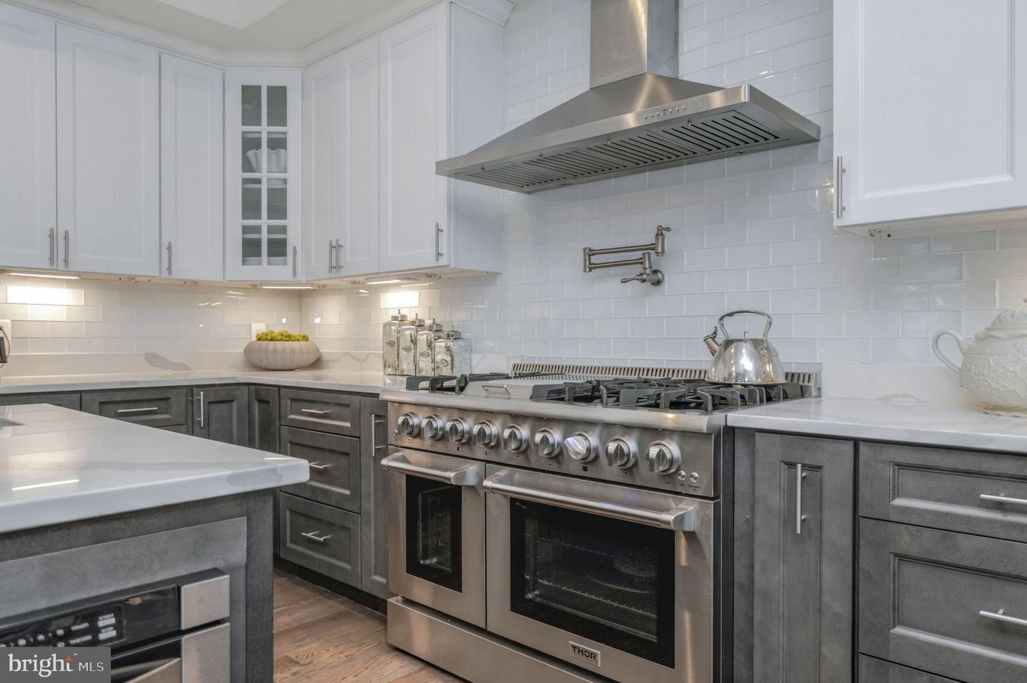 10708 WARWICK AVE, FAIRFAX, Virginia 22030, 6 Bedrooms Bedrooms, ,5 BathroomsBathrooms,Residential,For sale,10708 WARWICK AVE,VAFC2007300 MLS # VAFC2007300 10708 WARWICK AVE, FAIRFAX, Virginia 22030, 6 Bedrooms Bedrooms, ,5 BathroomsBathrooms,Residential,For sale,10708 WARWICK AVE,VAFC2007300 MLS # VAFC2007300