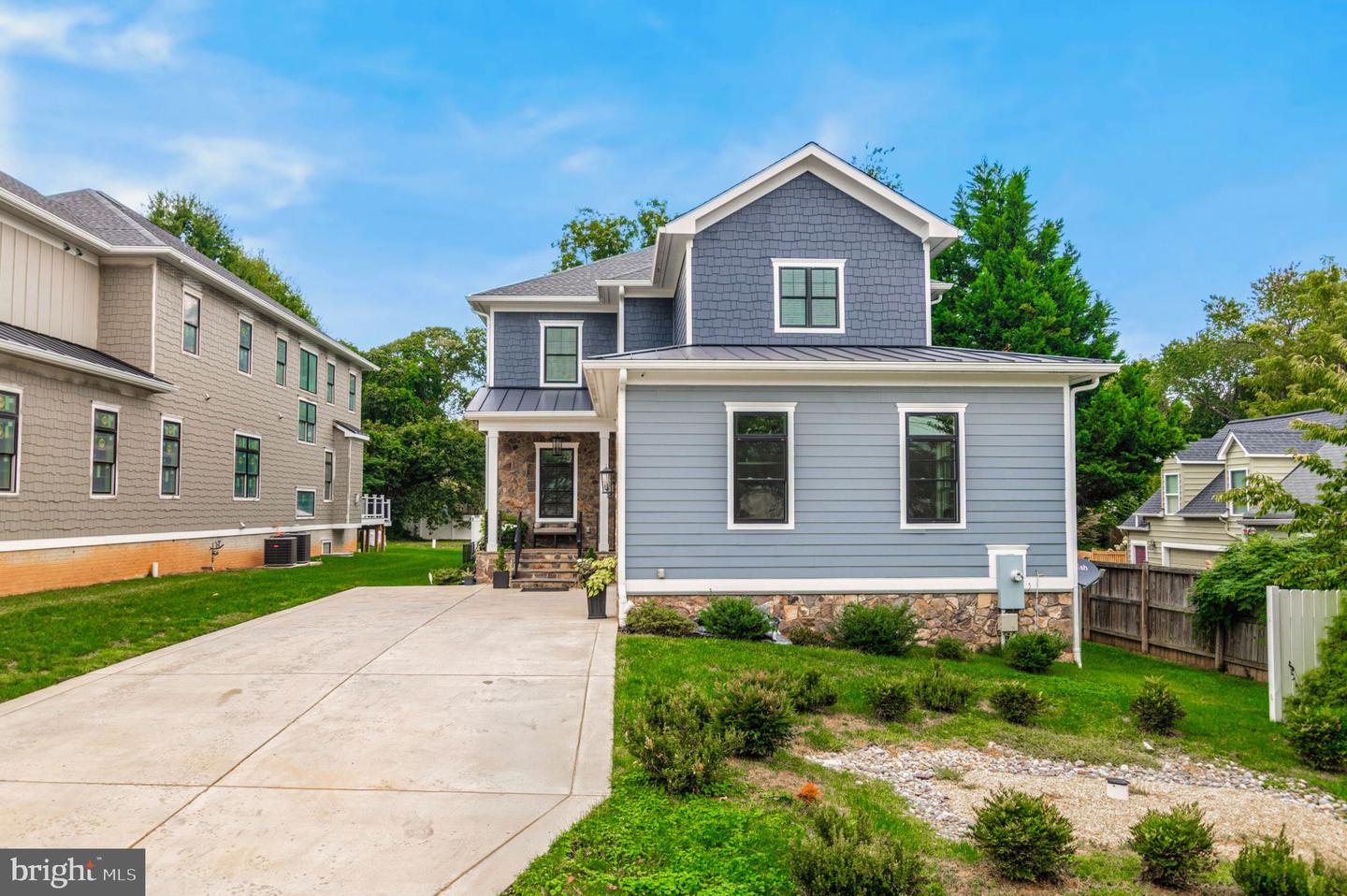 10708 WARWICK AVE, FAIRFAX, Virginia 22030, 6 Bedrooms Bedrooms, ,5 BathroomsBathrooms,Residential,For sale,10708 WARWICK AVE,VAFC2007300 MLS # VAFC2007300 10708 WARWICK AVE, FAIRFAX, Virginia 22030, 6 Bedrooms Bedrooms, ,5 BathroomsBathrooms,Residential,For sale,10708 WARWICK AVE,VAFC2007300 MLS # VAFC2007300