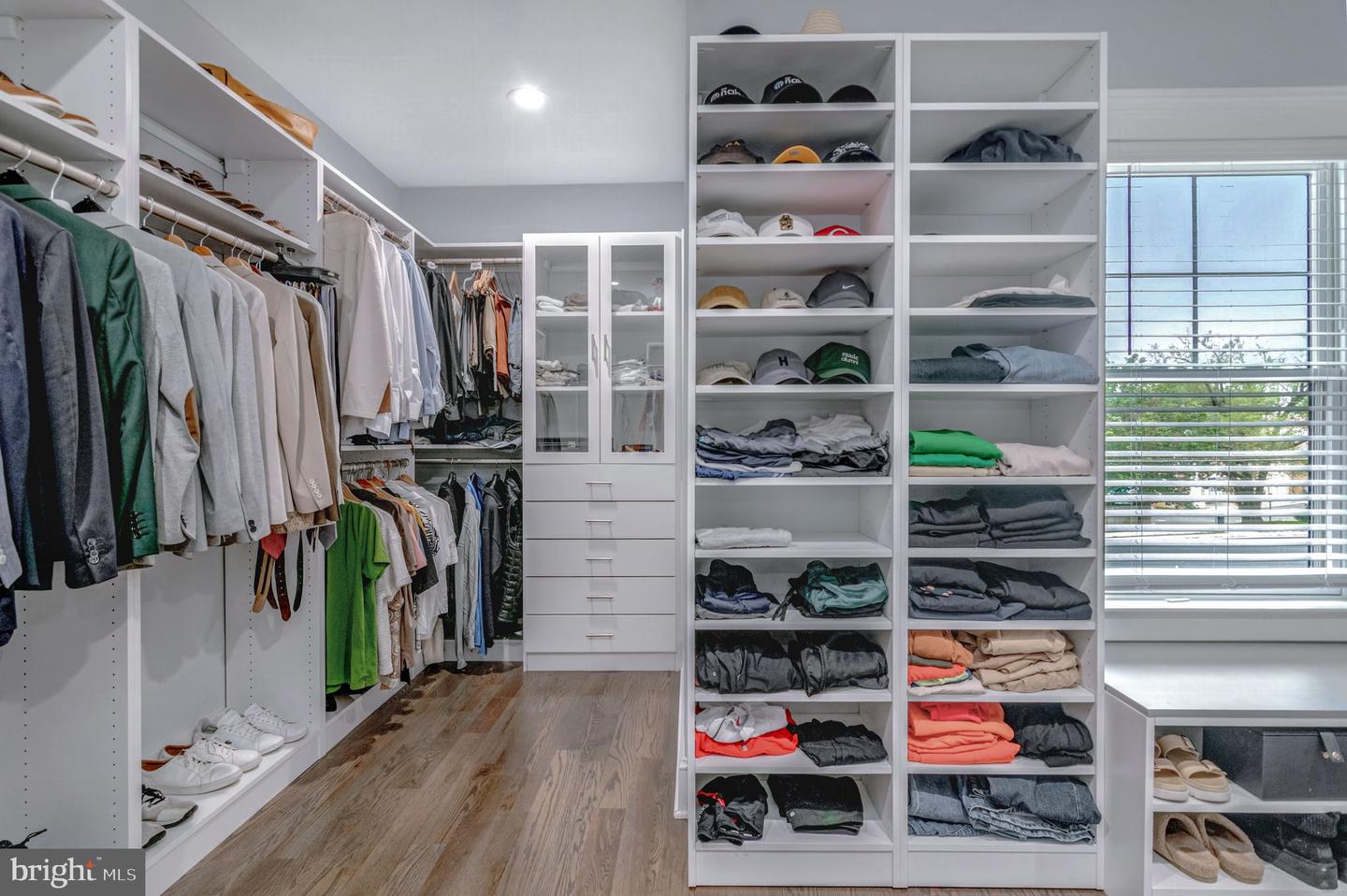 10708 WARWICK AVE, FAIRFAX, Virginia 22030, 6 Bedrooms Bedrooms, ,5 BathroomsBathrooms,Residential,For sale,10708 WARWICK AVE,VAFC2007300 MLS # VAFC2007300 10708 WARWICK AVE, FAIRFAX, Virginia 22030, 6 Bedrooms Bedrooms, ,5 BathroomsBathrooms,Residential,For sale,10708 WARWICK AVE,VAFC2007300 MLS # VAFC2007300