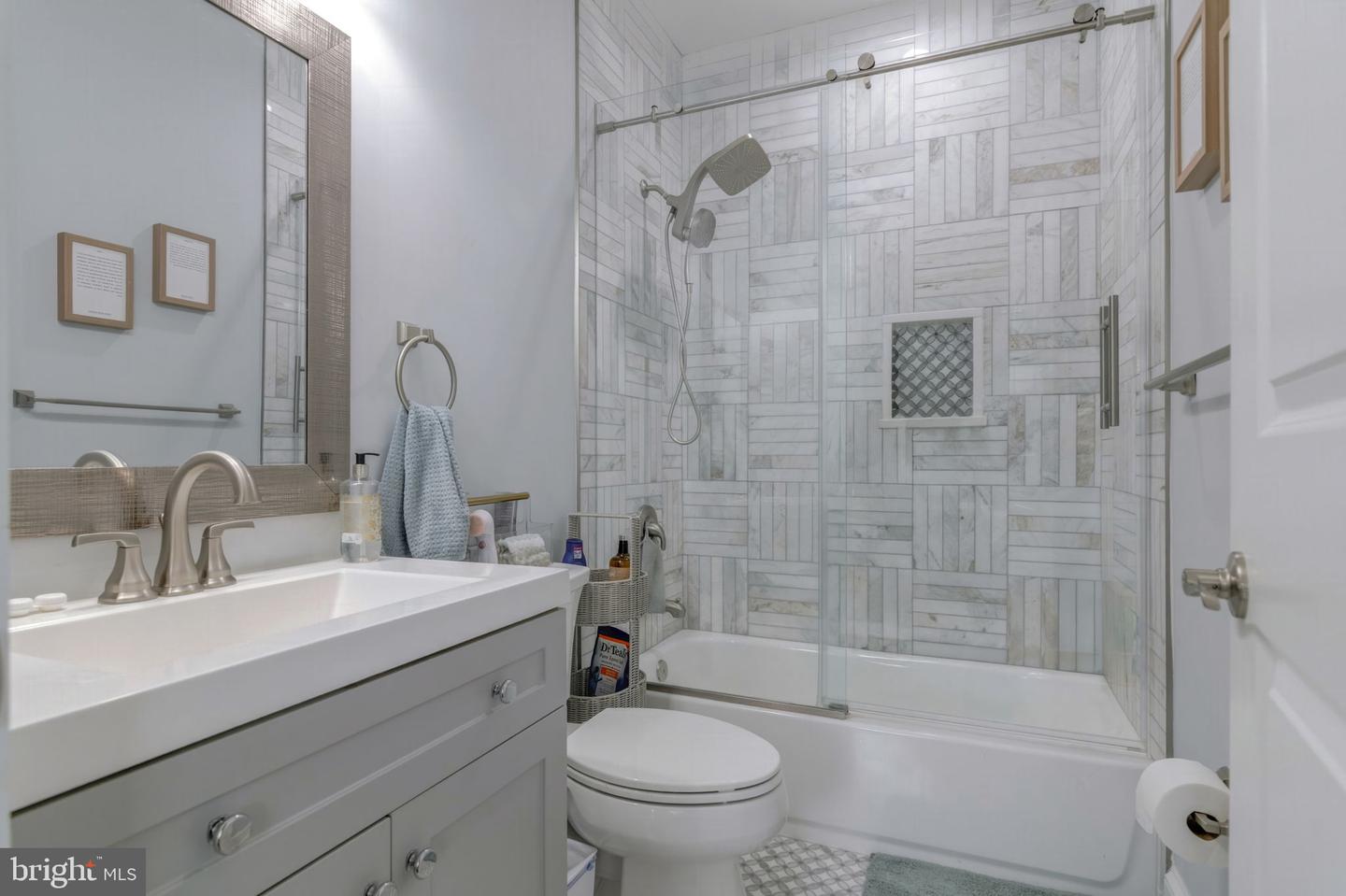 10708 WARWICK AVE, FAIRFAX, Virginia 22030, 6 Bedrooms Bedrooms, ,5 BathroomsBathrooms,Residential,For sale,10708 WARWICK AVE,VAFC2007300 MLS # VAFC2007300 10708 WARWICK AVE, FAIRFAX, Virginia 22030, 6 Bedrooms Bedrooms, ,5 BathroomsBathrooms,Residential,For sale,10708 WARWICK AVE,VAFC2007300 MLS # VAFC2007300