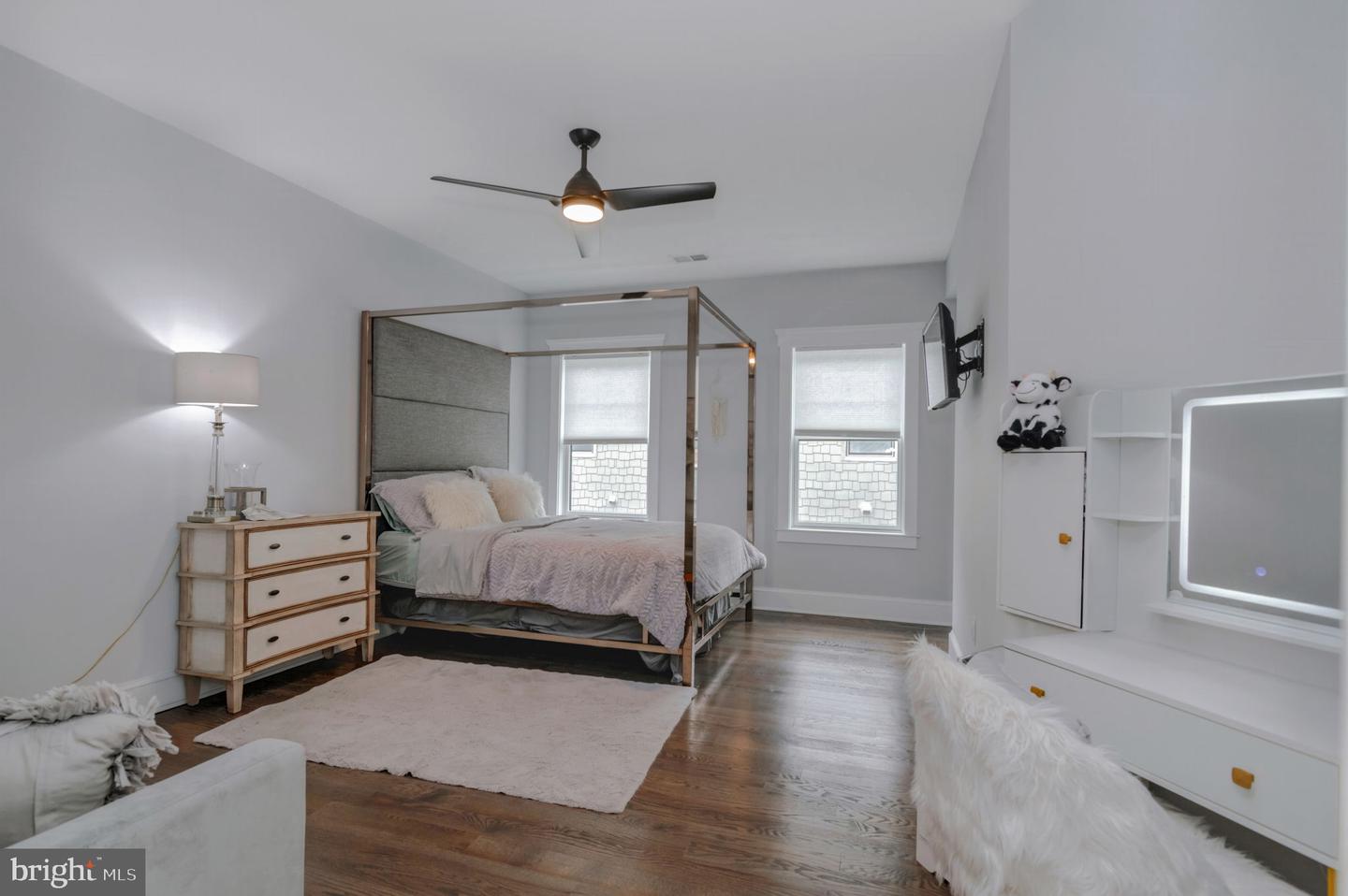 10708 WARWICK AVE, FAIRFAX, Virginia 22030, 6 Bedrooms Bedrooms, ,5 BathroomsBathrooms,Residential,For sale,10708 WARWICK AVE,VAFC2007300 MLS # VAFC2007300 10708 WARWICK AVE, FAIRFAX, Virginia 22030, 6 Bedrooms Bedrooms, ,5 BathroomsBathrooms,Residential,For sale,10708 WARWICK AVE,VAFC2007300 MLS # VAFC2007300