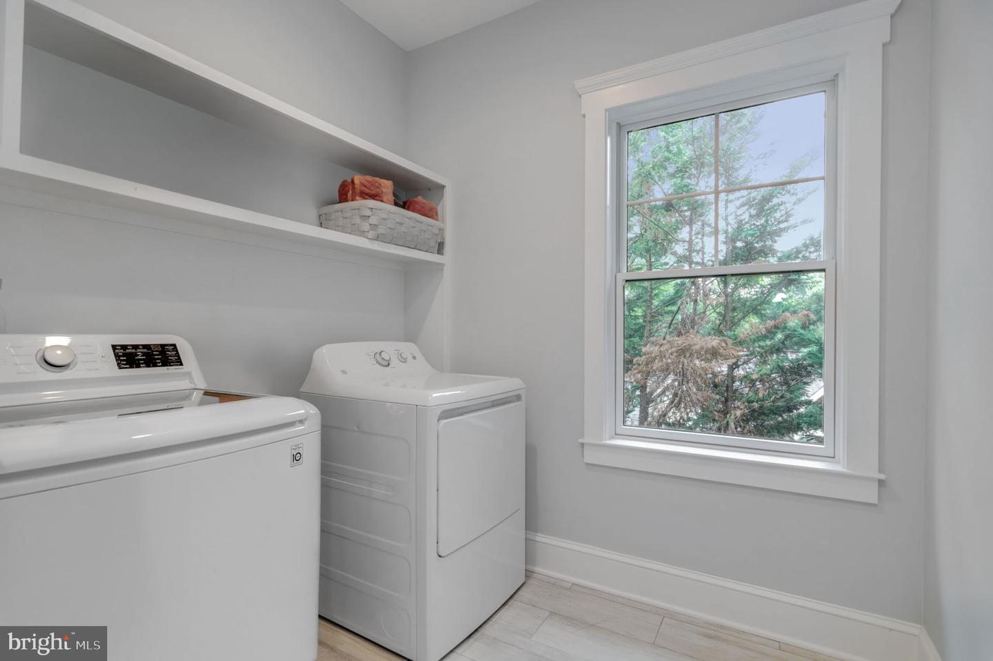 10708 WARWICK AVE, FAIRFAX, Virginia 22030, 6 Bedrooms Bedrooms, ,5 BathroomsBathrooms,Residential,For sale,10708 WARWICK AVE,VAFC2007300 MLS # VAFC2007300 10708 WARWICK AVE, FAIRFAX, Virginia 22030, 6 Bedrooms Bedrooms, ,5 BathroomsBathrooms,Residential,For sale,10708 WARWICK AVE,VAFC2007300 MLS # VAFC2007300