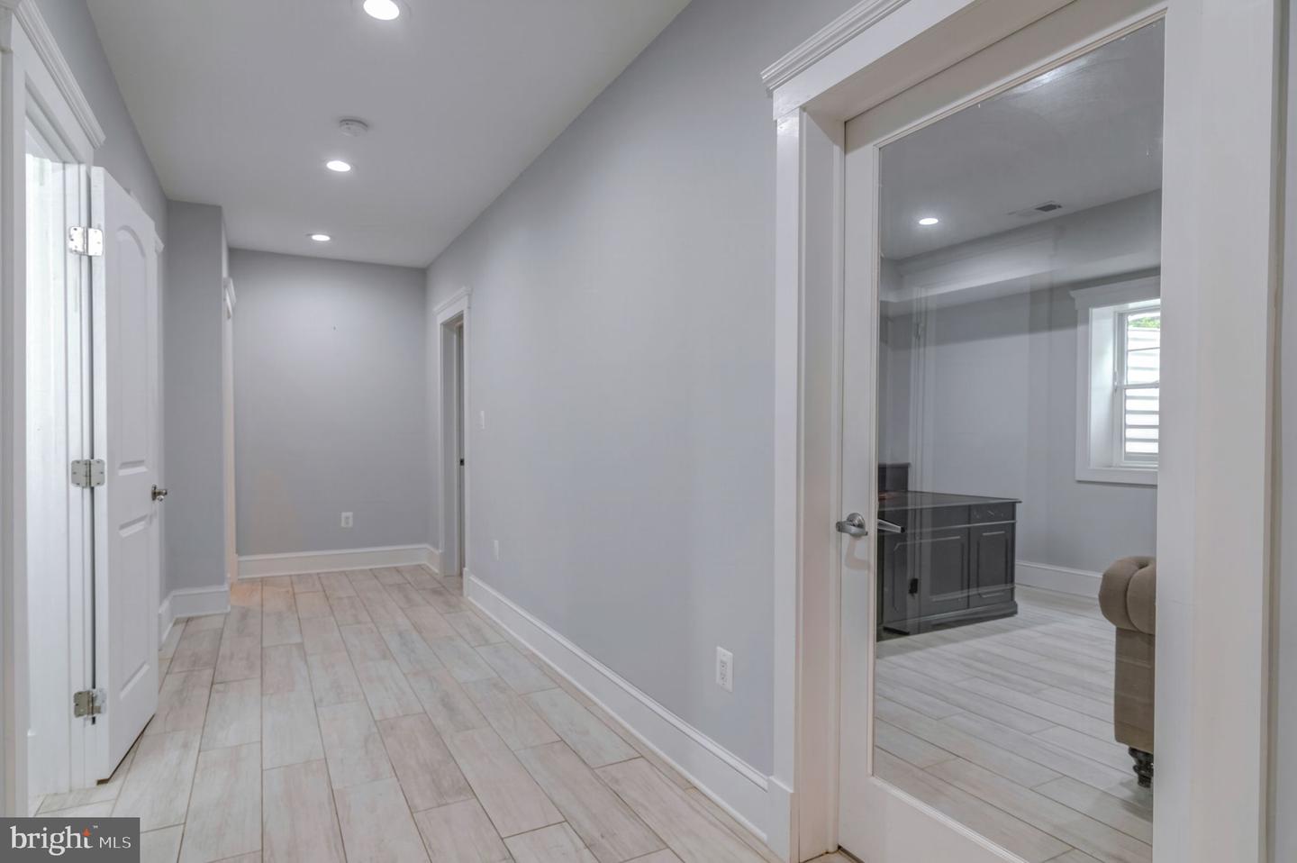 10708 WARWICK AVE, FAIRFAX, Virginia 22030, 6 Bedrooms Bedrooms, ,5 BathroomsBathrooms,Residential,For sale,10708 WARWICK AVE,VAFC2007300 MLS # VAFC2007300 10708 WARWICK AVE, FAIRFAX, Virginia 22030, 6 Bedrooms Bedrooms, ,5 BathroomsBathrooms,Residential,For sale,10708 WARWICK AVE,VAFC2007300 MLS # VAFC2007300