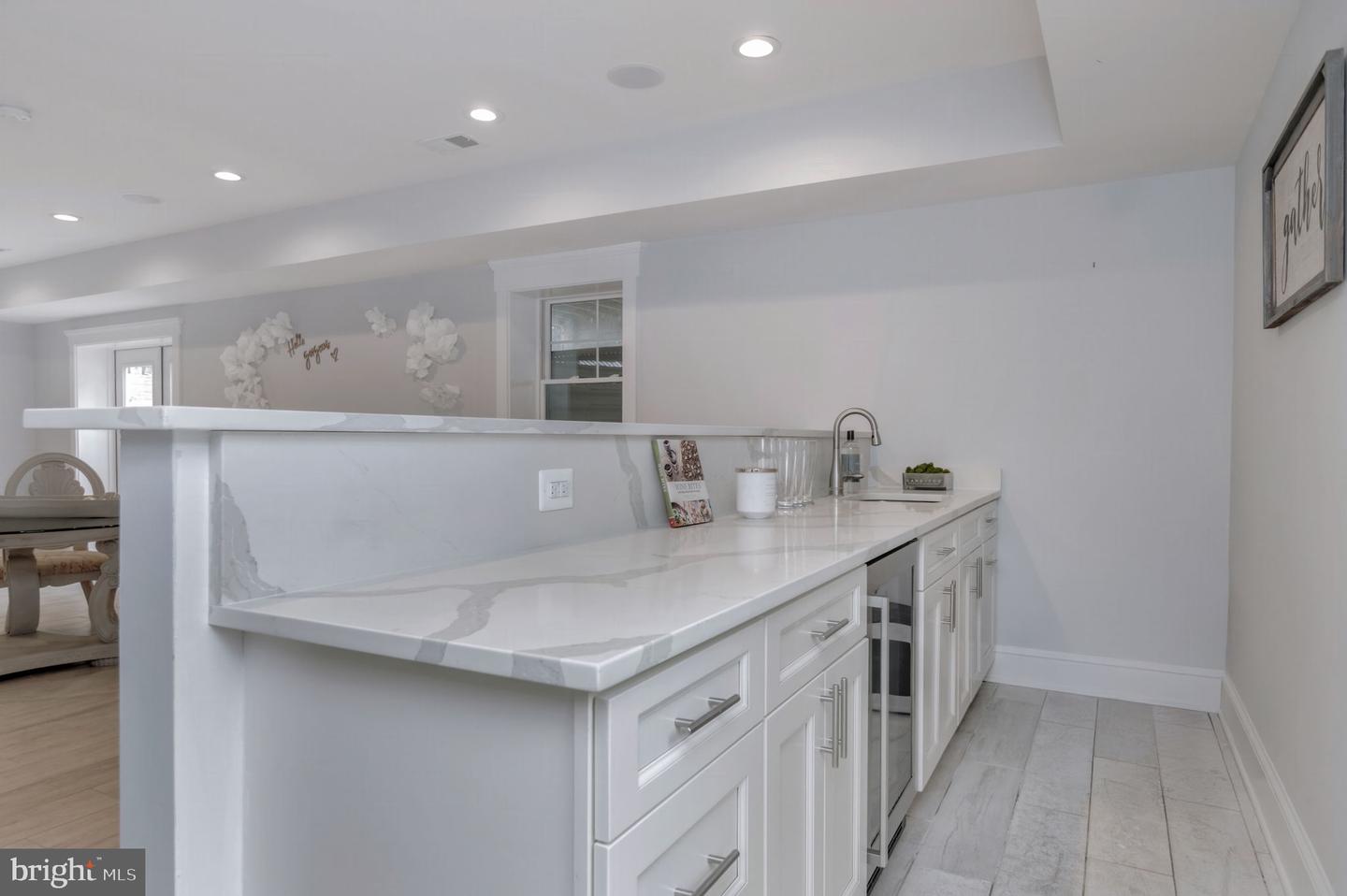 10708 WARWICK AVE, FAIRFAX, Virginia 22030, 6 Bedrooms Bedrooms, ,5 BathroomsBathrooms,Residential,For sale,10708 WARWICK AVE,VAFC2007300 MLS # VAFC2007300 10708 WARWICK AVE, FAIRFAX, Virginia 22030, 6 Bedrooms Bedrooms, ,5 BathroomsBathrooms,Residential,For sale,10708 WARWICK AVE,VAFC2007300 MLS # VAFC2007300