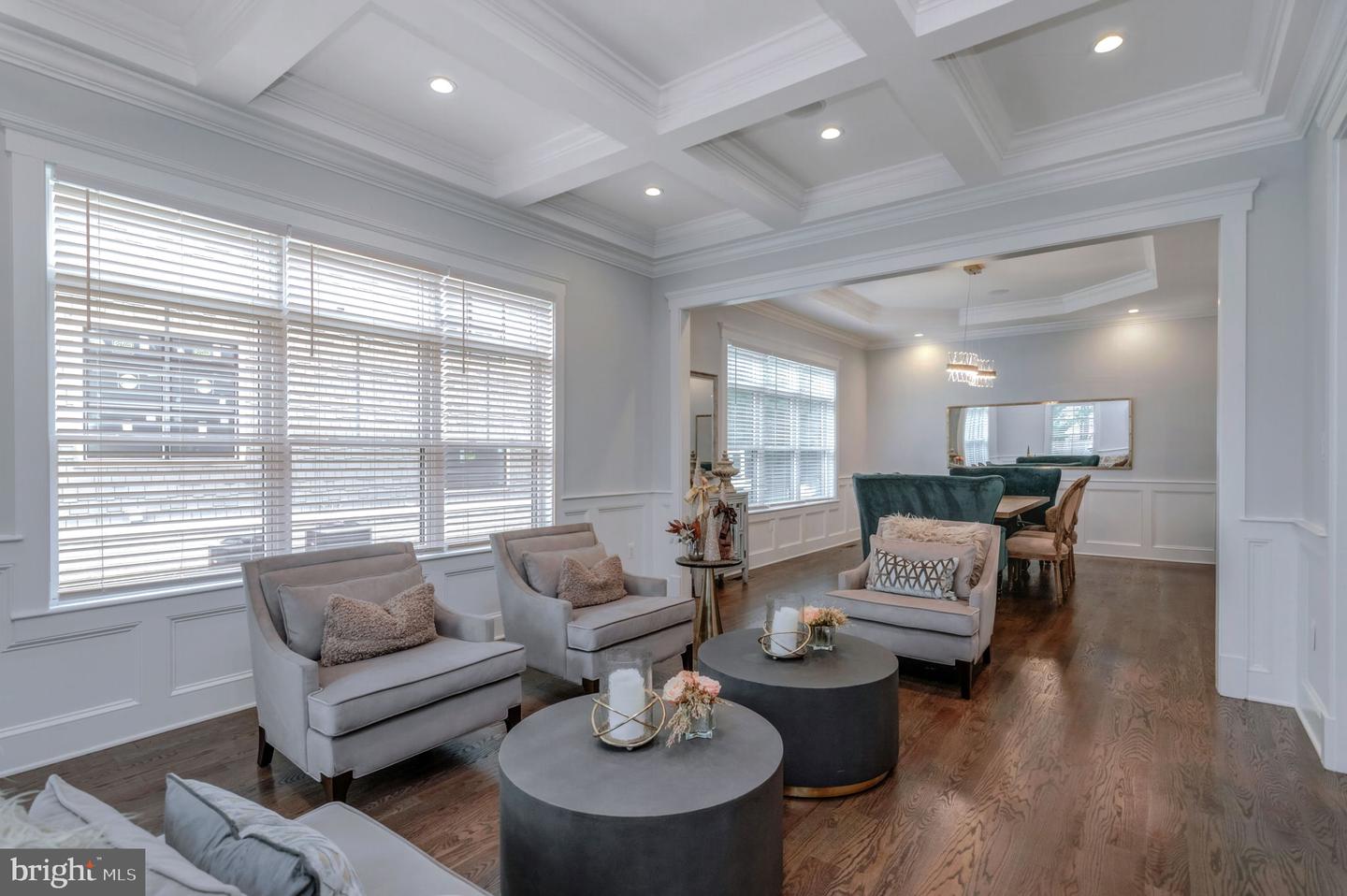 10708 WARWICK AVE, FAIRFAX, Virginia 22030, 6 Bedrooms Bedrooms, ,5 BathroomsBathrooms,Residential,For sale,10708 WARWICK AVE,VAFC2007300 MLS # VAFC2007300 10708 WARWICK AVE, FAIRFAX, Virginia 22030, 6 Bedrooms Bedrooms, ,5 BathroomsBathrooms,Residential,For sale,10708 WARWICK AVE,VAFC2007300 MLS # VAFC2007300