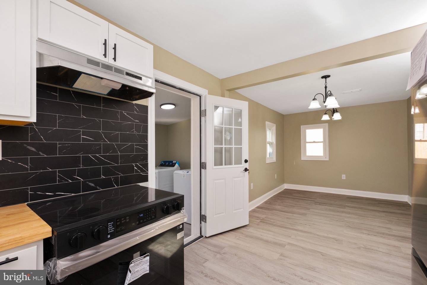 1080 AIRPORT RD, WINCHESTER, Virginia 22602, 2 Bedrooms Bedrooms, ,2 BathroomsBathrooms,Residential,For sale,1080 AIRPORT RD,VAFV2037956 MLS # VAFV2037956