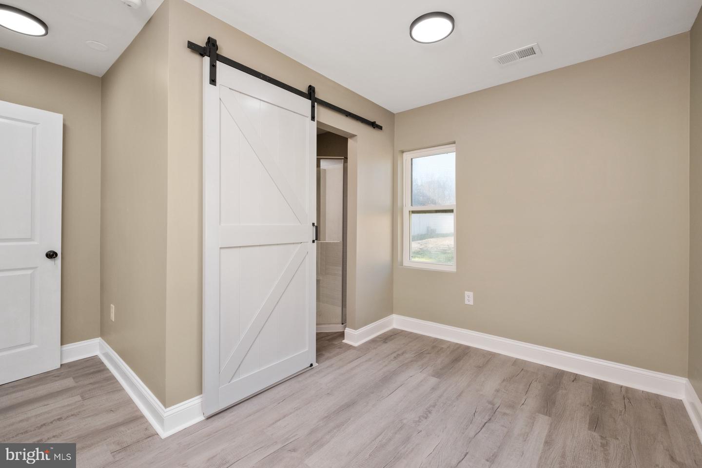 1080 AIRPORT RD, WINCHESTER, Virginia 22602, 2 Bedrooms Bedrooms, ,2 BathroomsBathrooms,Residential,For sale,1080 AIRPORT RD,VAFV2037956 MLS # VAFV2037956