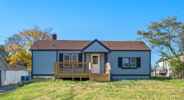 1080 AIRPORT RD, WINCHESTER, Virginia 22602, 2 Bedrooms Bedrooms, ,2 BathroomsBathrooms,Residential,For sale,1080 AIRPORT RD,VAFV2037956 MLS # VAFV2037956