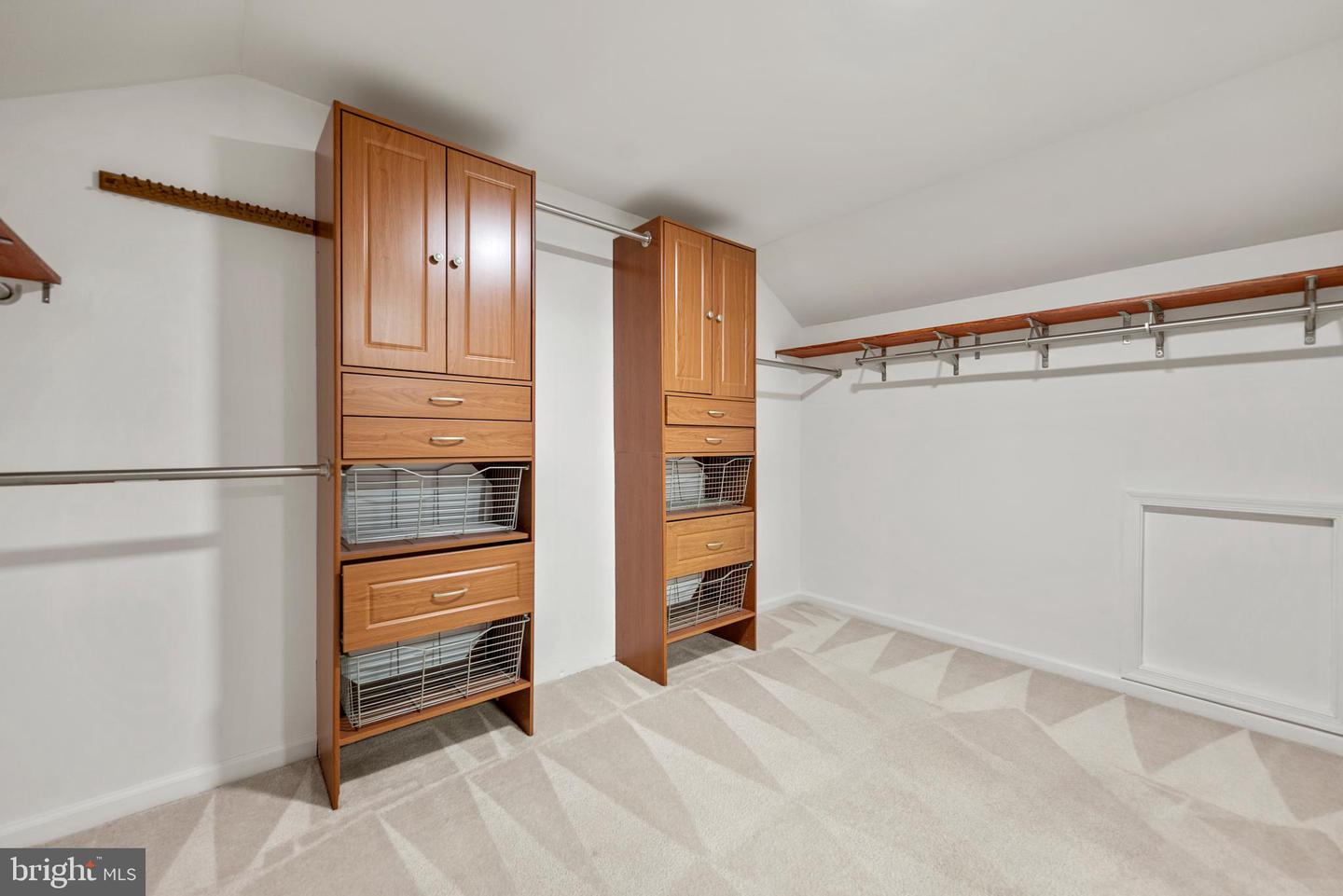 13780 HOLLY FOREST DR, MANASSAS, Virginia 20112, 4 Bedrooms Bedrooms, ,3 BathroomsBathrooms,Residential,For sale,13780 HOLLY FOREST DR,VAPW2107342 MLS # VAPW2107342