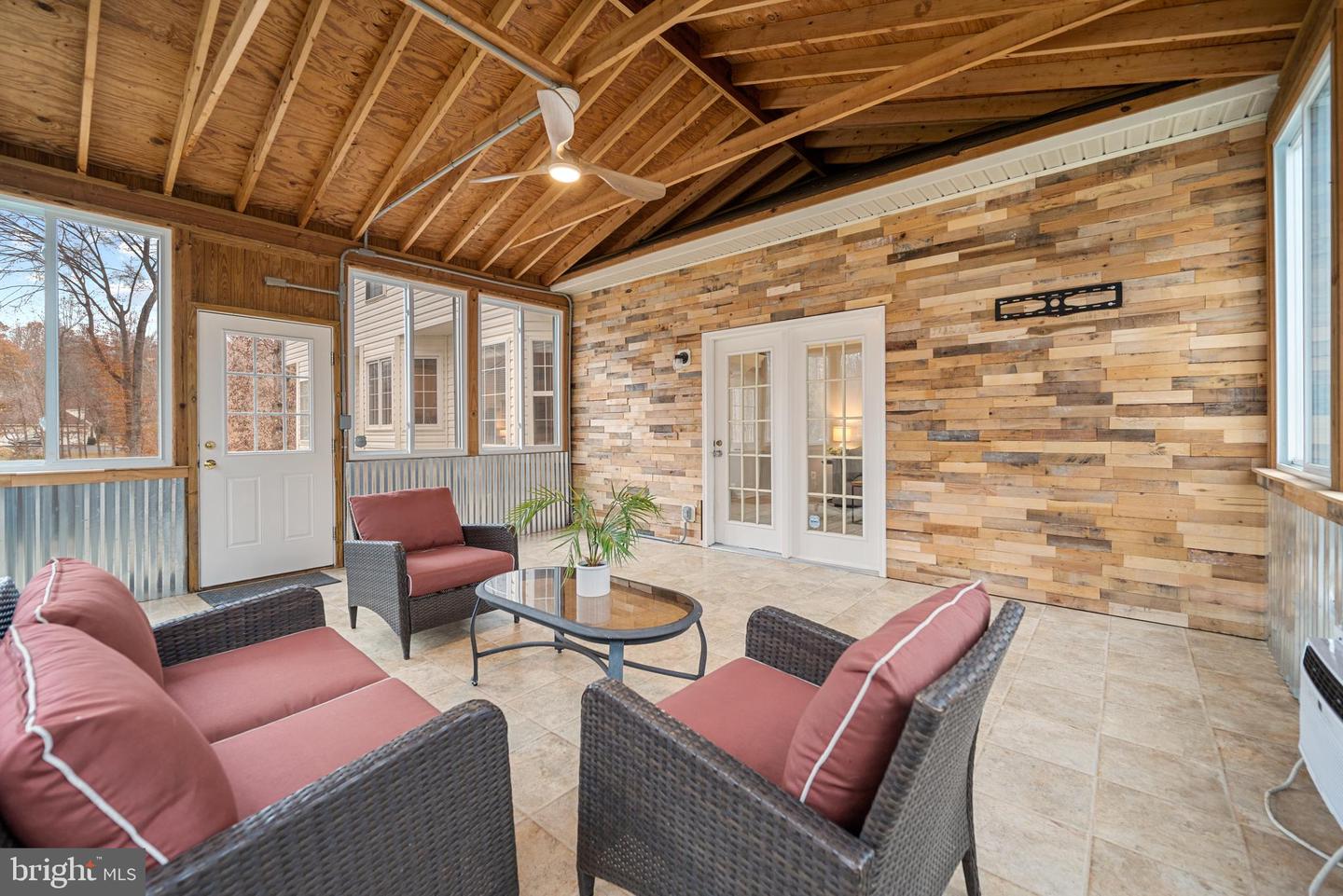 13780 HOLLY FOREST DR, MANASSAS, Virginia 20112, 4 Bedrooms Bedrooms, ,3 BathroomsBathrooms,Residential,For sale,13780 HOLLY FOREST DR,VAPW2107342 MLS # VAPW2107342