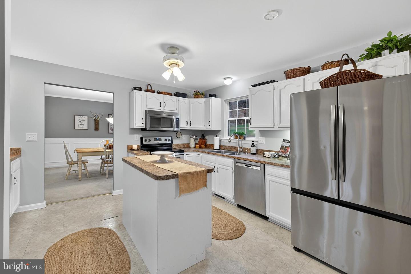 67 REYNOLDS CT, FRONT ROYAL, Virginia 22630, 4 Bedrooms Bedrooms, ,2 BathroomsBathrooms,Residential,For sale,67 REYNOLDS CT,VAWR2012720 MLS # VAWR2012720