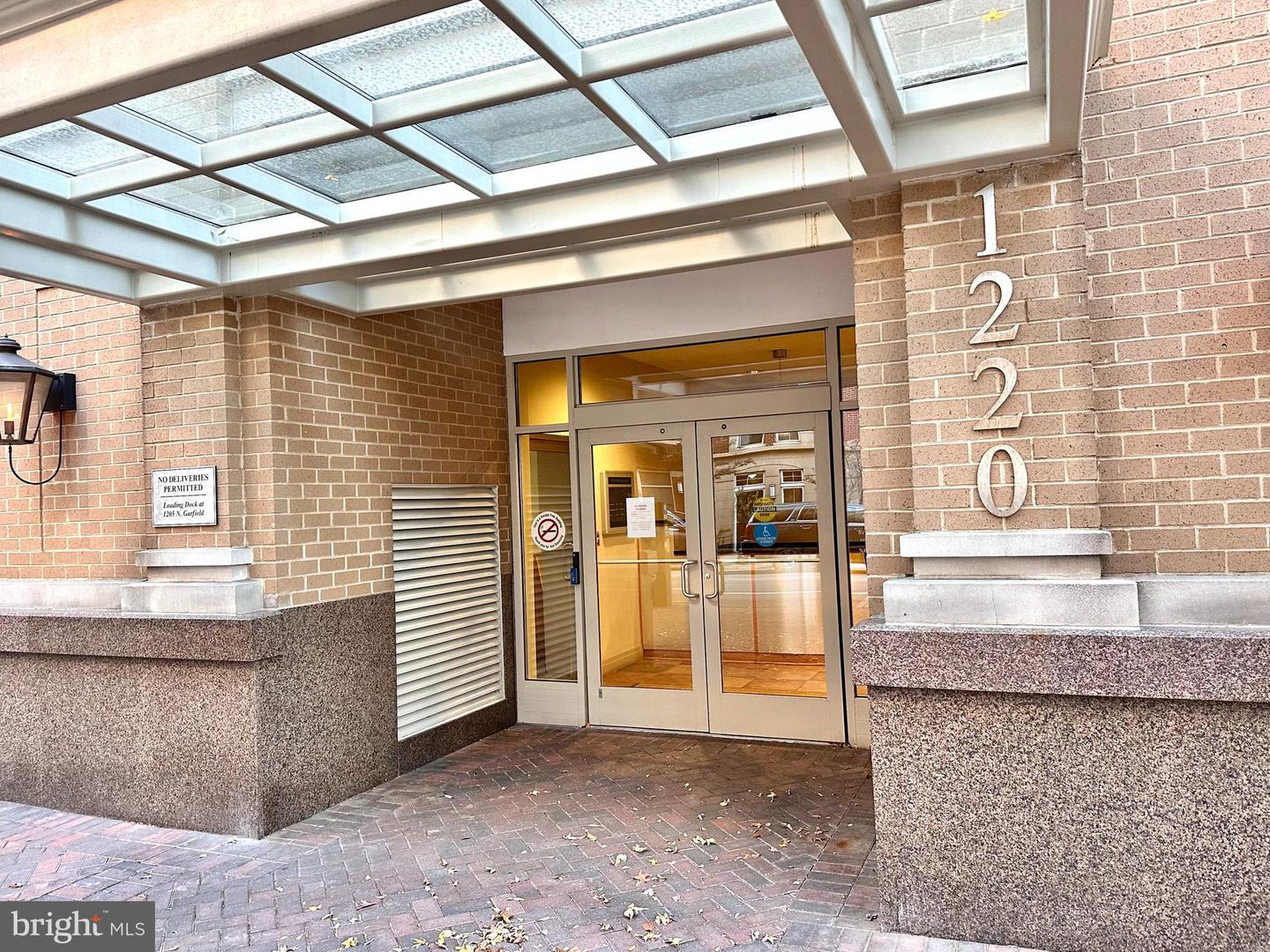 1220 N FILLMORE ST #PH08, ARLINGTON, Virginia 22201, 2 Bedrooms Bedrooms, ,2 BathroomsBathrooms,Residential,For sale,1220 N FILLMORE ST #PH08,VAAR2065756 MLS # VAAR2065756