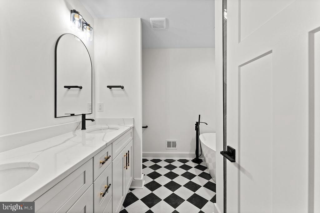 26416 ISABELLE DR, ORANGE, Virginia 22960, 5 Bedrooms Bedrooms, ,3 BathroomsBathrooms,Residential,For sale,26416 ISABELLE DR,VAOR2012752 MLS # VAOR2012752