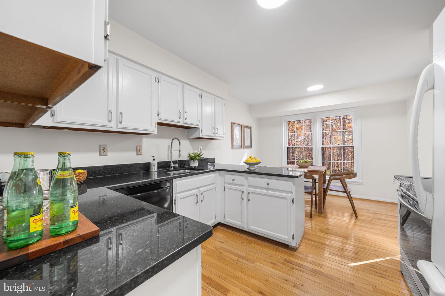 5658 SUTHERLAND CT, BURKE, Virginia 22015, 3 Bedrooms Bedrooms, ,3 BathroomsBathrooms,Residential,For sale,5658 SUTHERLAND CT,VAFX2278194 MLS # VAFX2278194