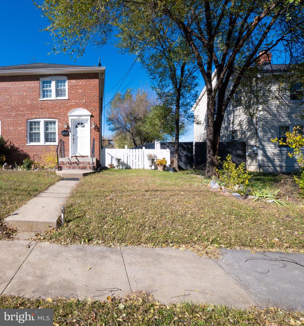 627 WATSON AVE, WINCHESTER, Virginia 22601, 3 Bedrooms Bedrooms, ,1 BathroomBathrooms,Residential,For sale,627 WATSON AVE,VAWI2009434 MLS # VAWI2009434